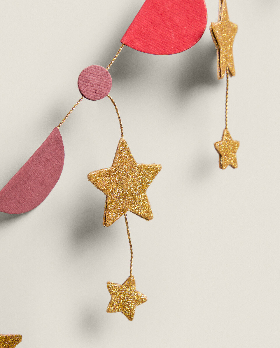 CHILDREN’S DECORATIVE PAPER BUNTING WITH STARS