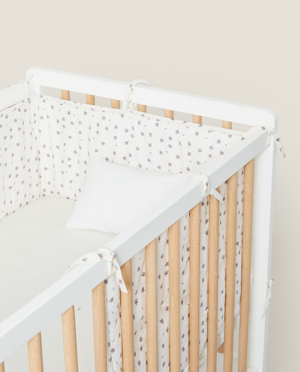 Cot border sale