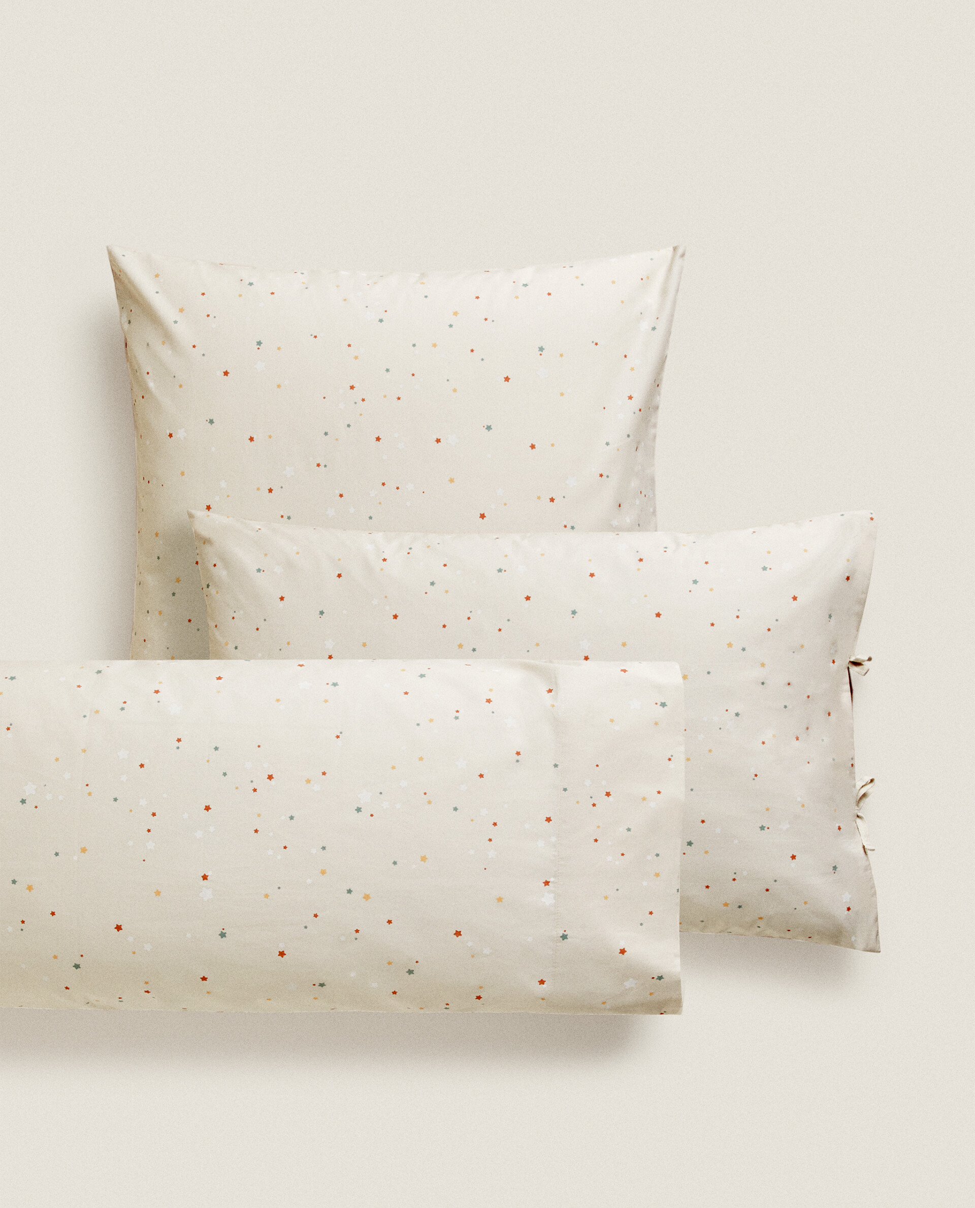 Star print sale pillow