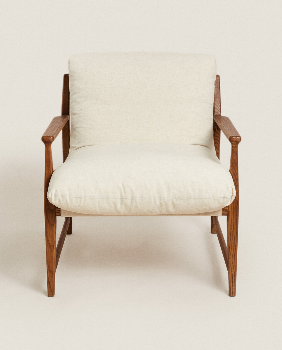 WOODEN ARMCHAIR WITH REMOVABLE CUSHION