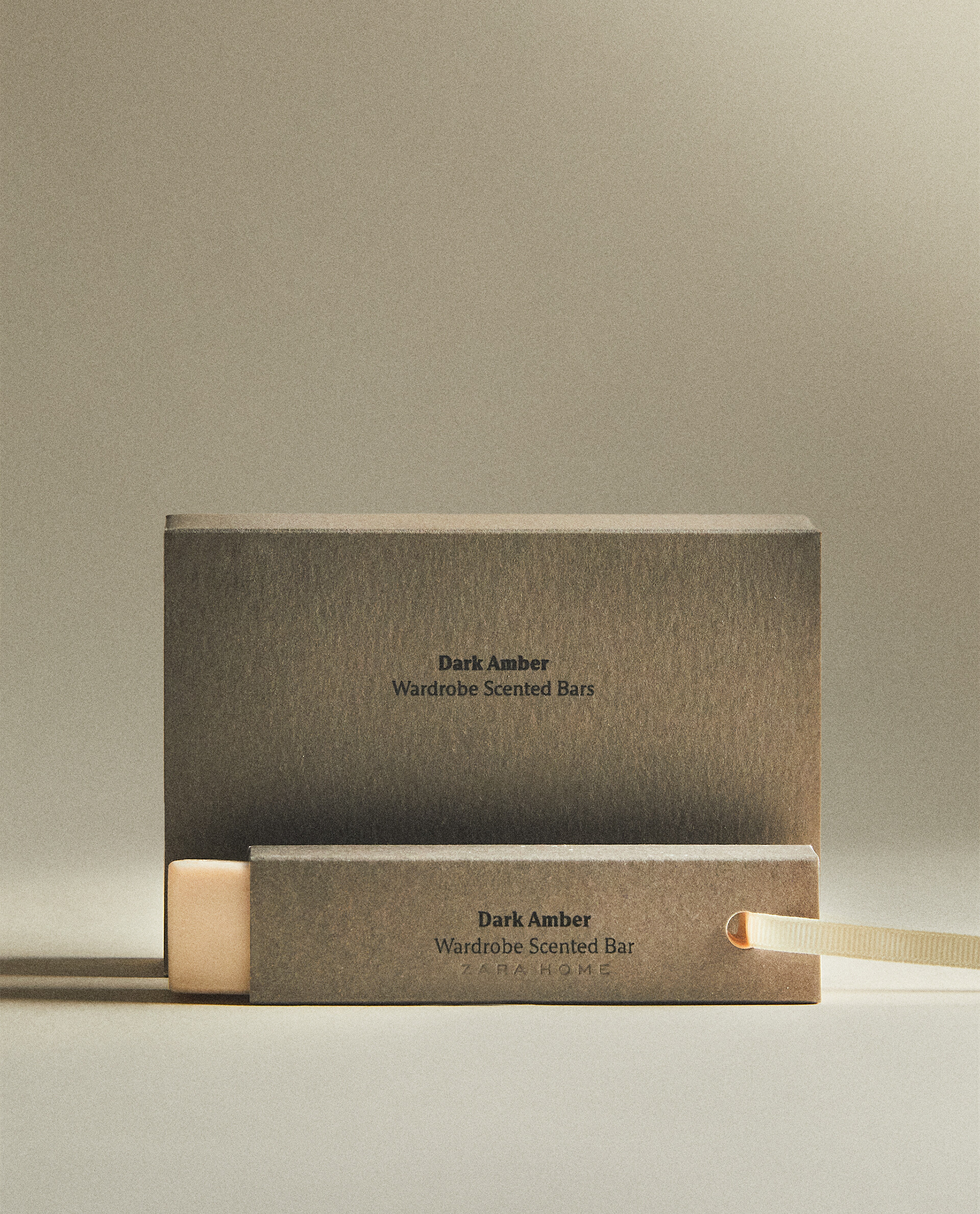 3PACK OF DARK AMBER SCENTED STICKS Zara Home United Kingdom