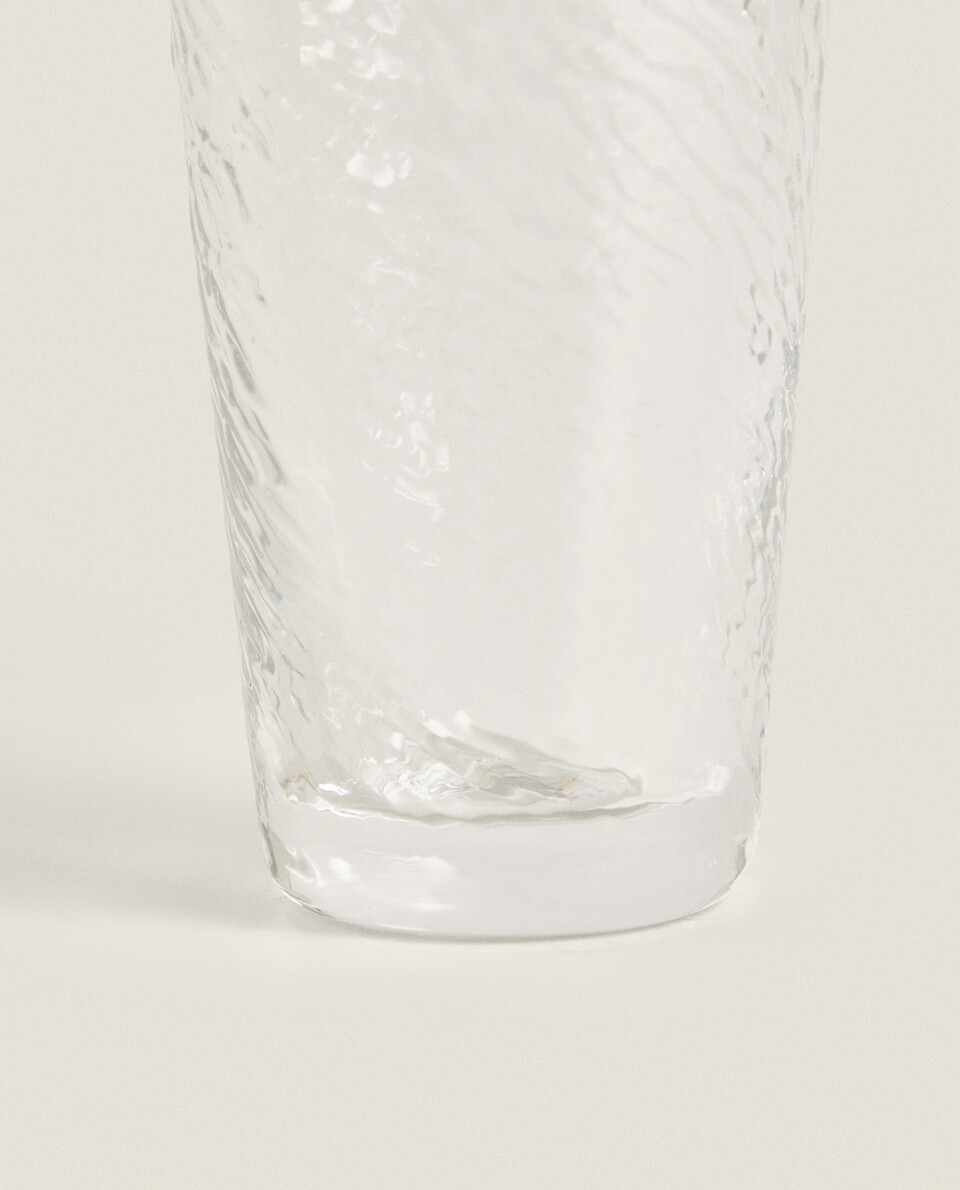TALL BOROSILICATE GLASS TUMBLER WITH GOLD RIM