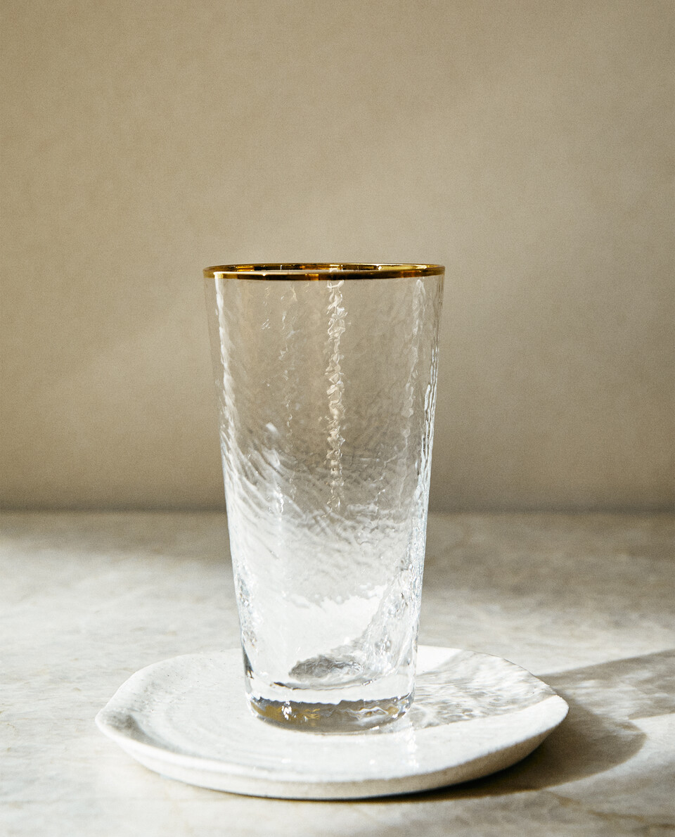 TALL BOROSILICATE GLASS TUMBLER WITH GOLD RIM