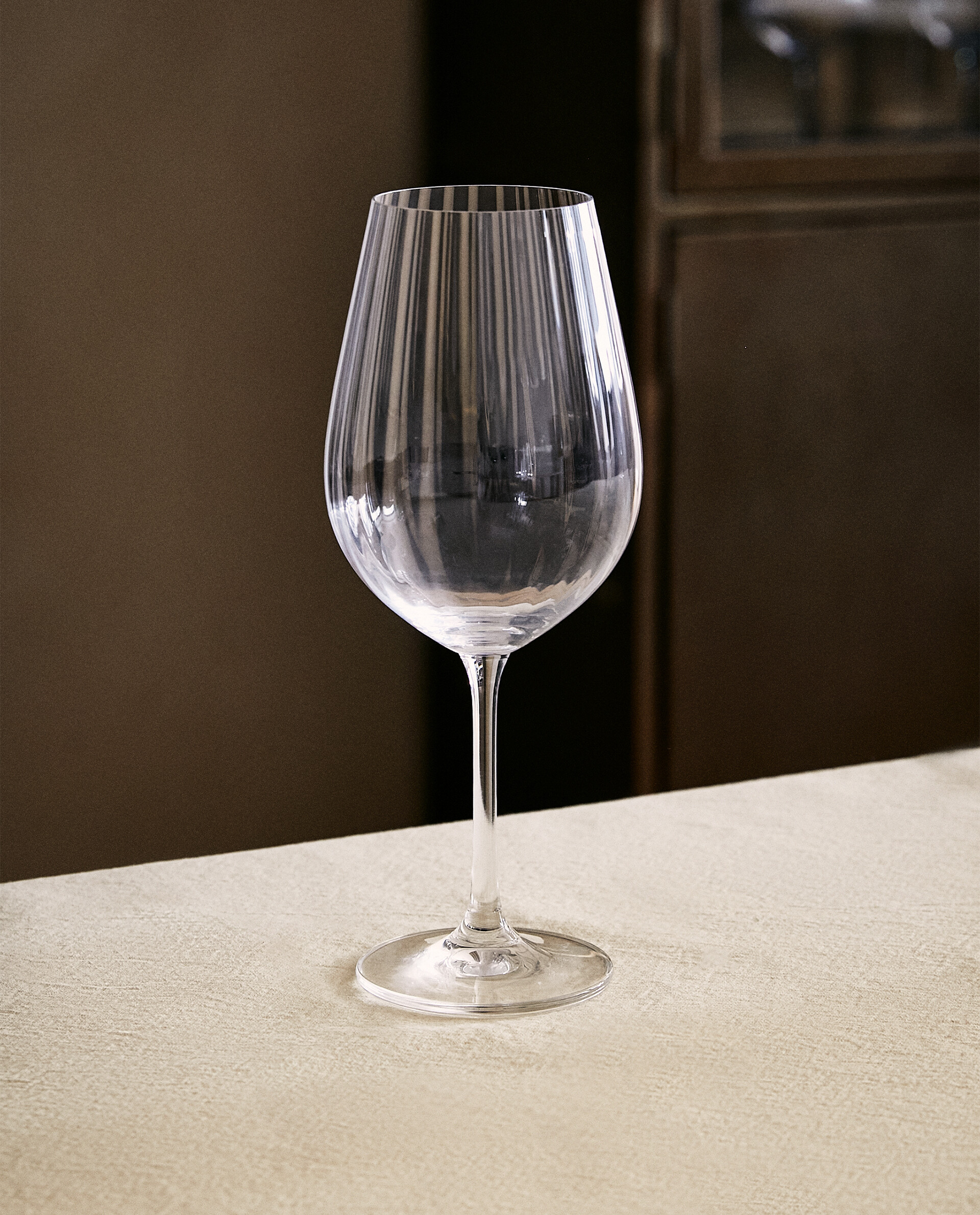 TEXTURED CRYSTALLINE WINE GLASS  Zara Home United States of America