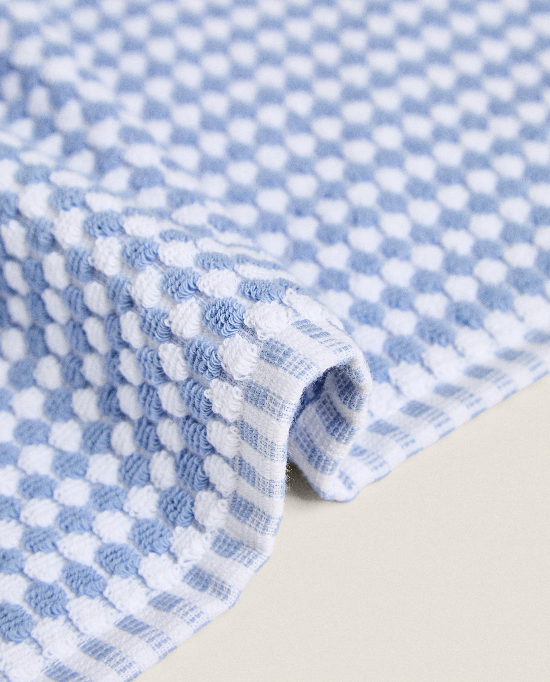 TEXTURED COTTON BATH TOWEL | Zara Home North Macedonia