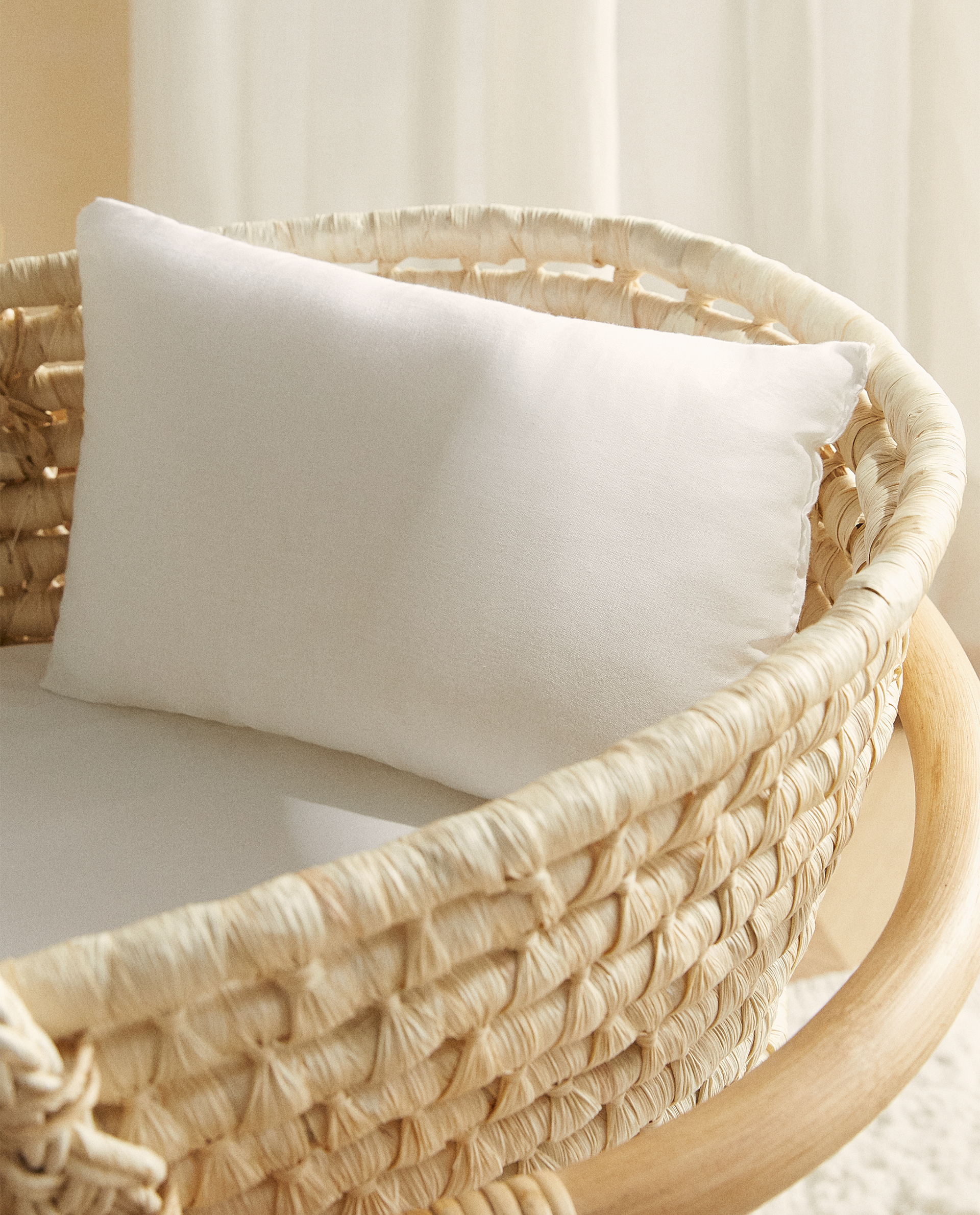 Basket cot hot sale