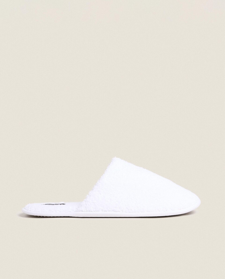 CHAUSSONS TISSU ÉPONGE SALLE DE BAINS Zara Home France