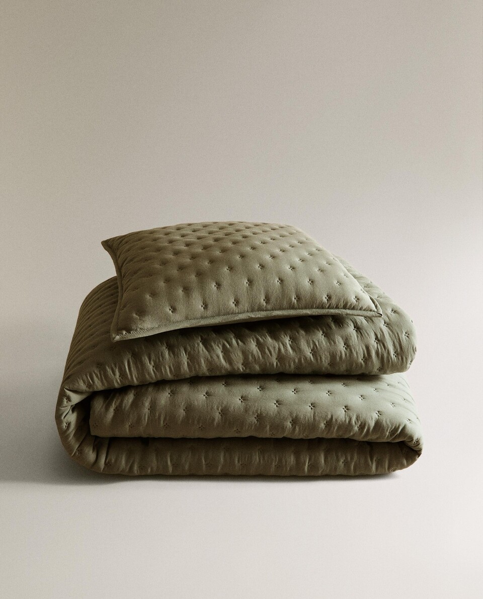 ZARA  ザラホーム　ベッドカバー　マルチカバー　230×250 未使用】ZARA HOME ベッドカバー ベッドスプレッド マルチカバー