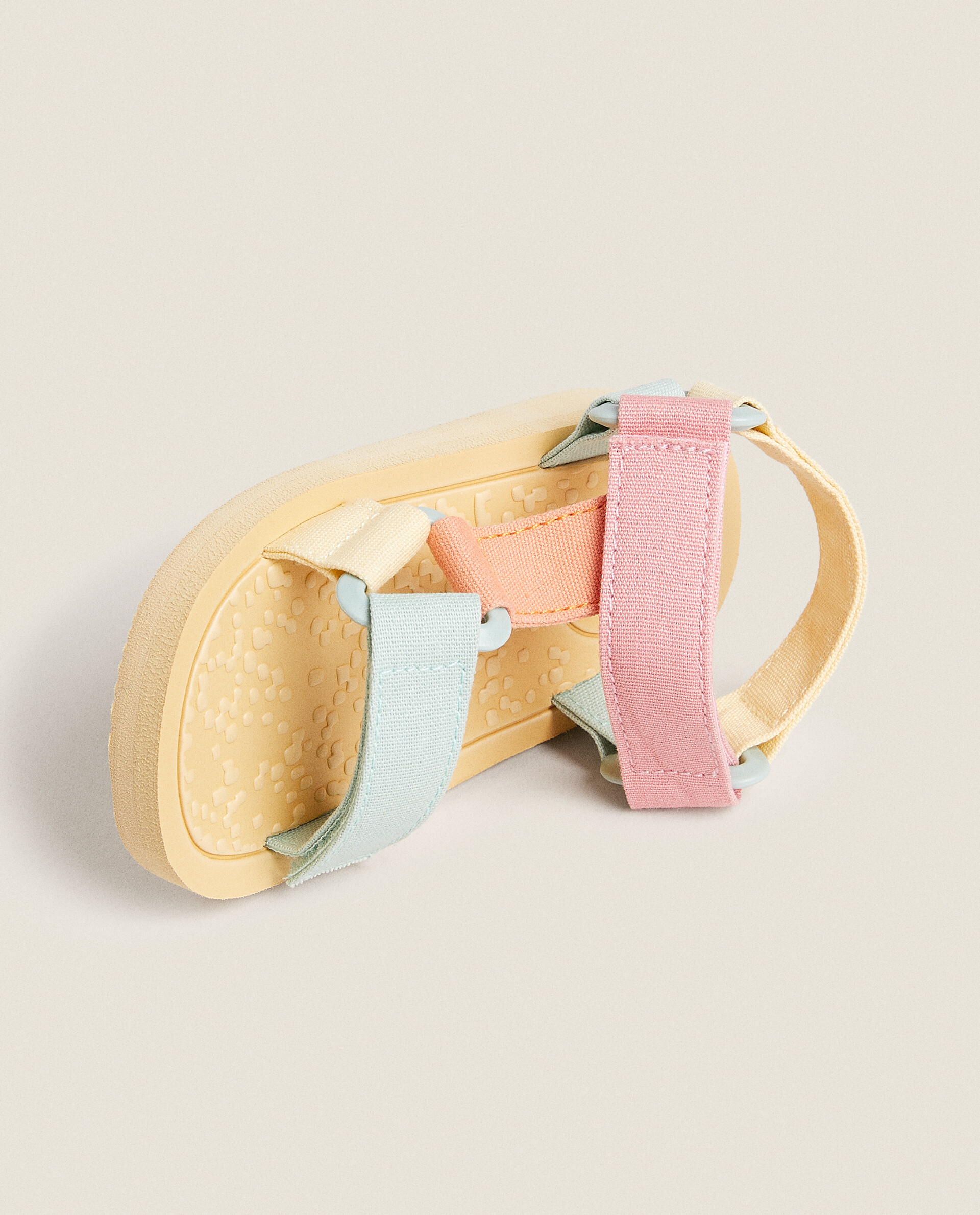 Strappy sandals zara on sale