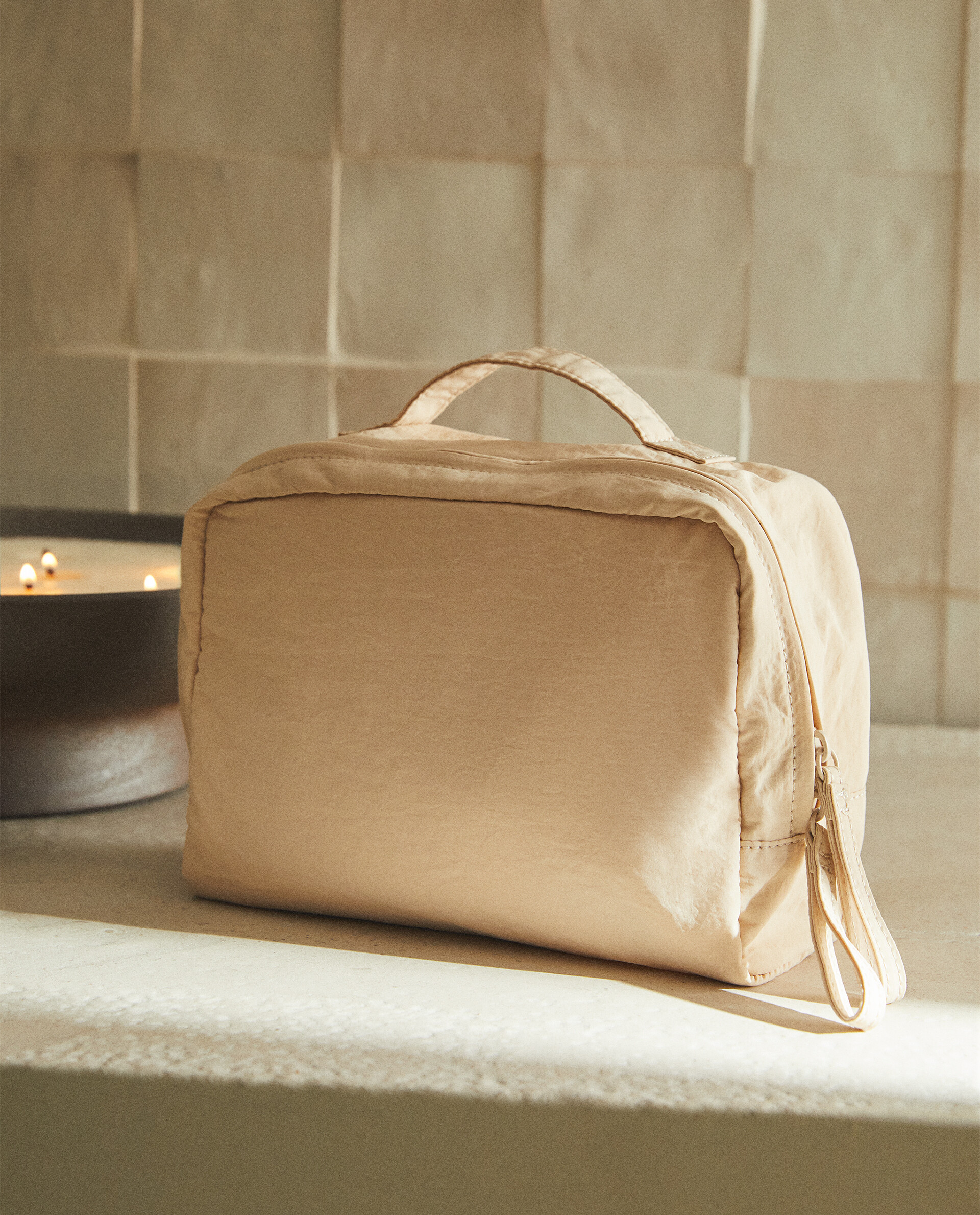 Zara makeup bag outlet
