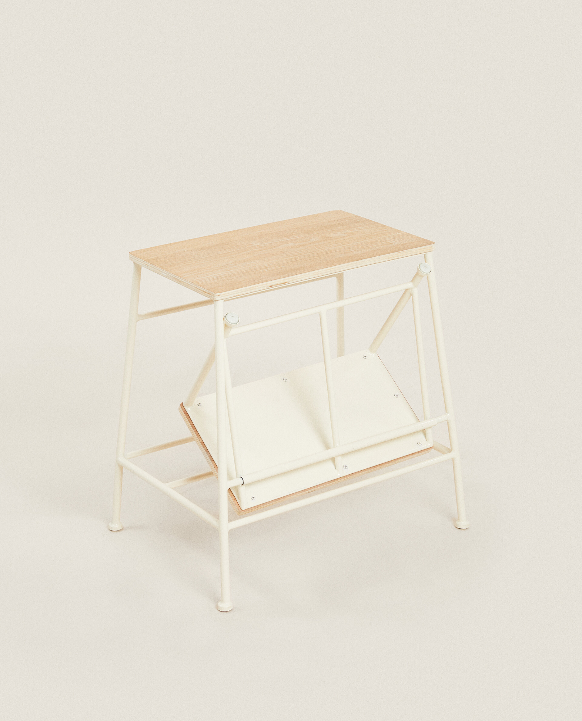 Zara step stool discount
