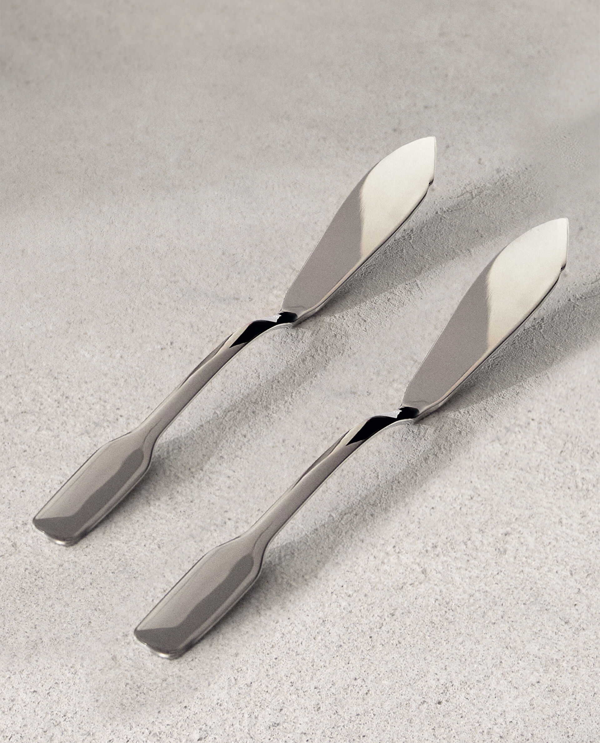 What does a fish knife look like sales