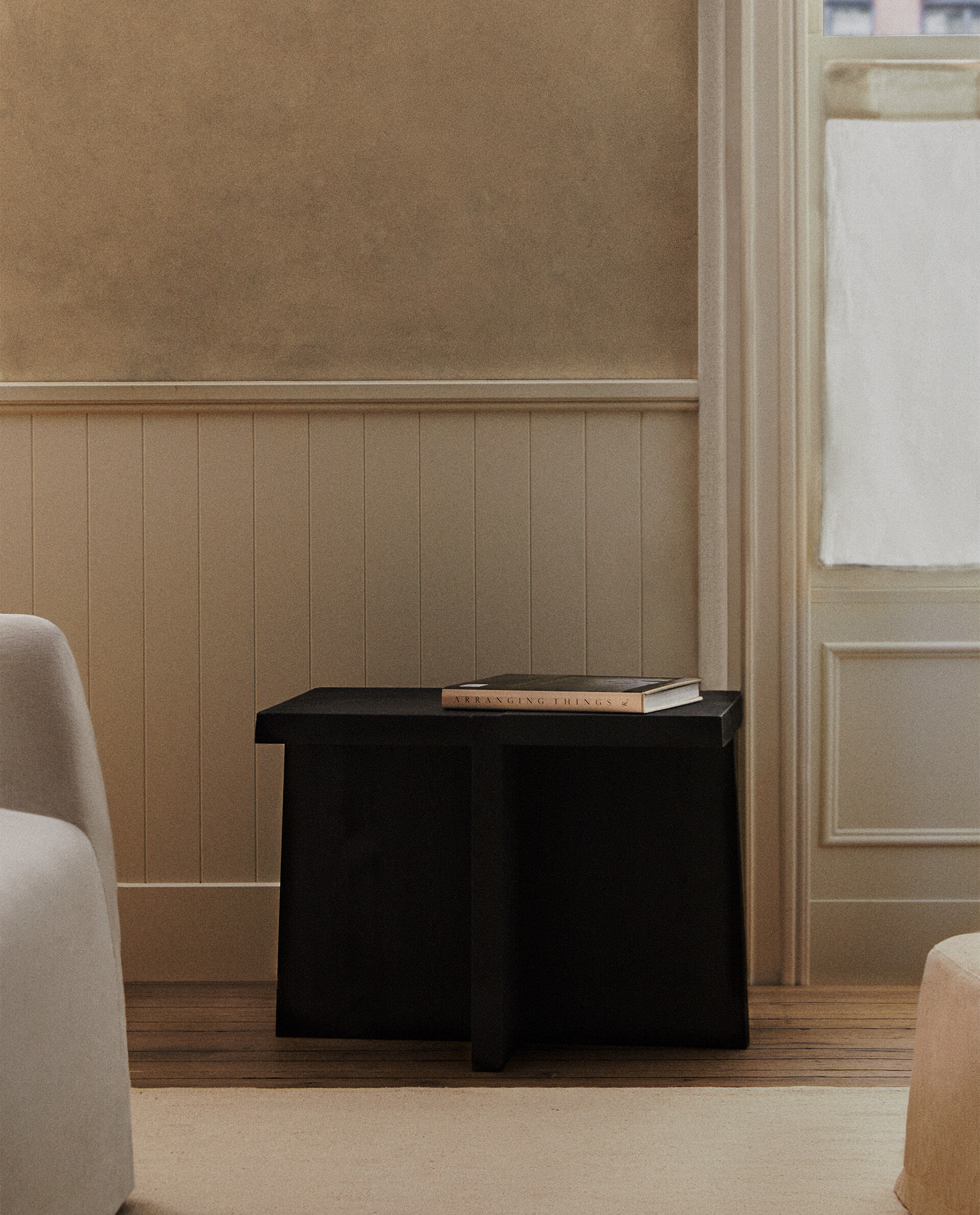 SIDETABLE 01