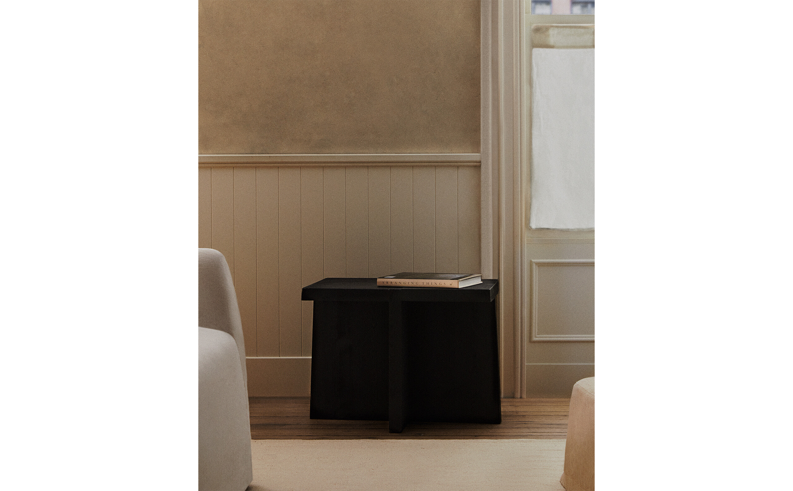 SIDETABLE 01