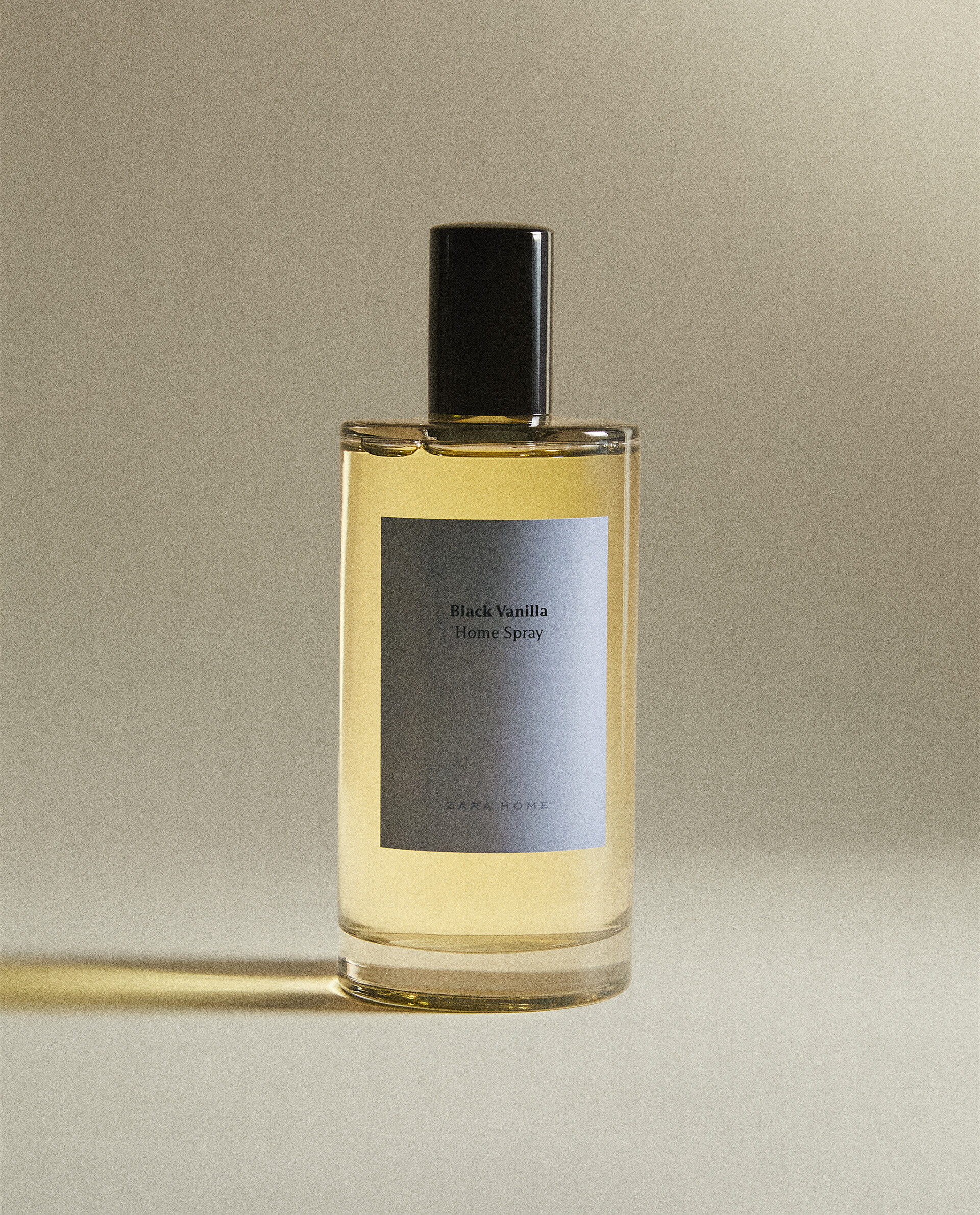 100ML）ファブリックミスト BLACK VANILLA | Zara Home 日本/Japan