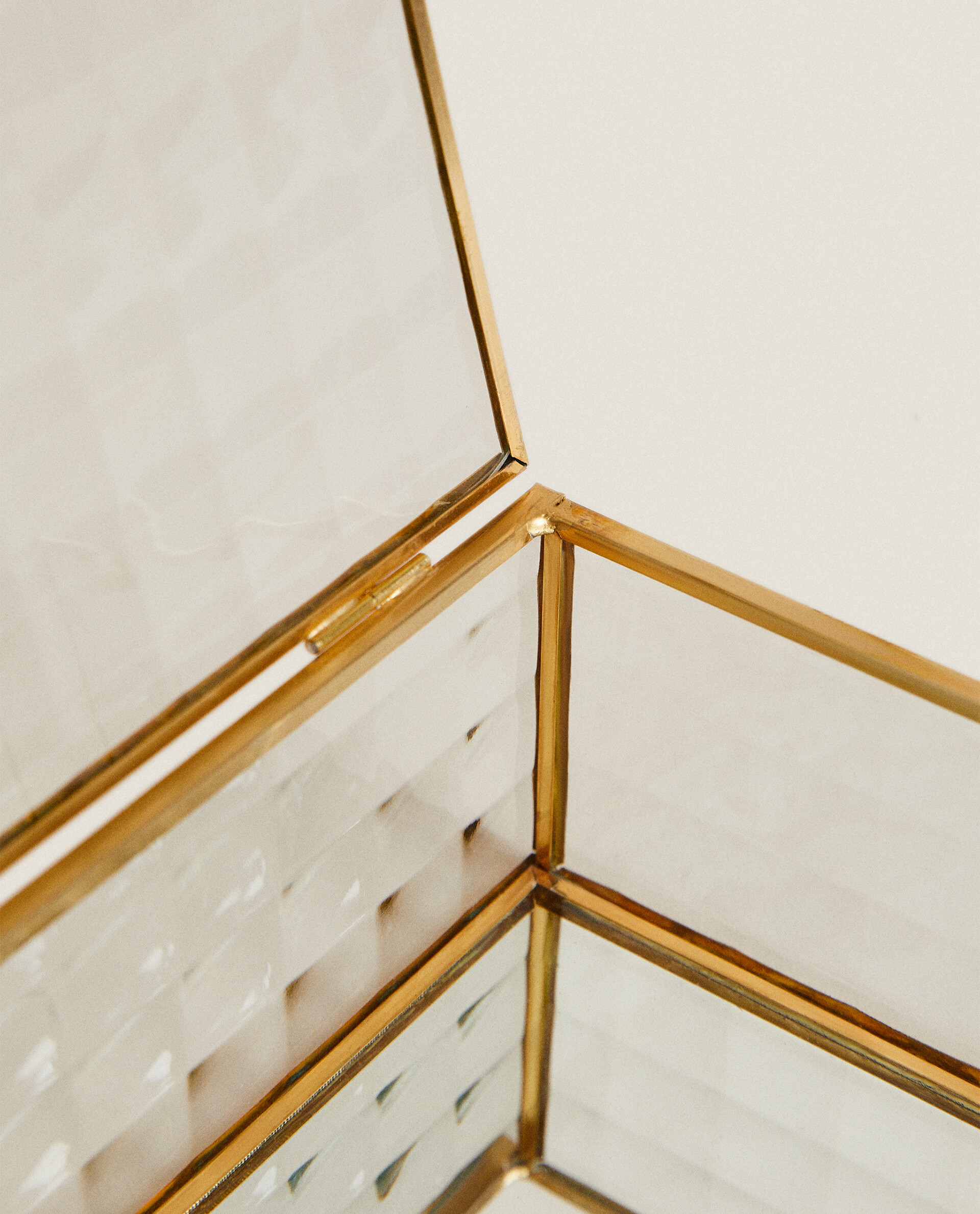 BOX WITH GOLDEN RIM | Zara Home United States of America