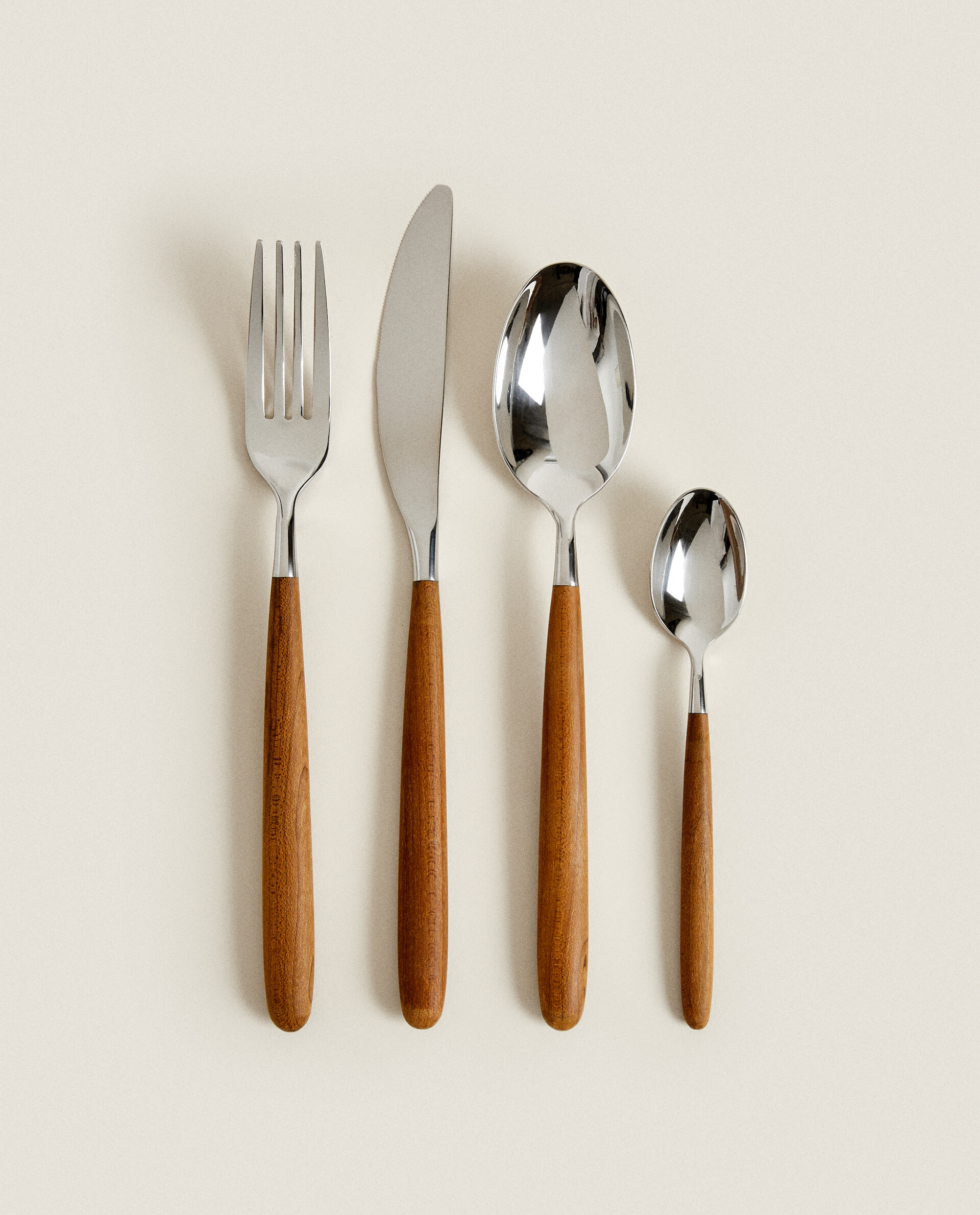 4-PIECE MAPLE FLATWARE SET