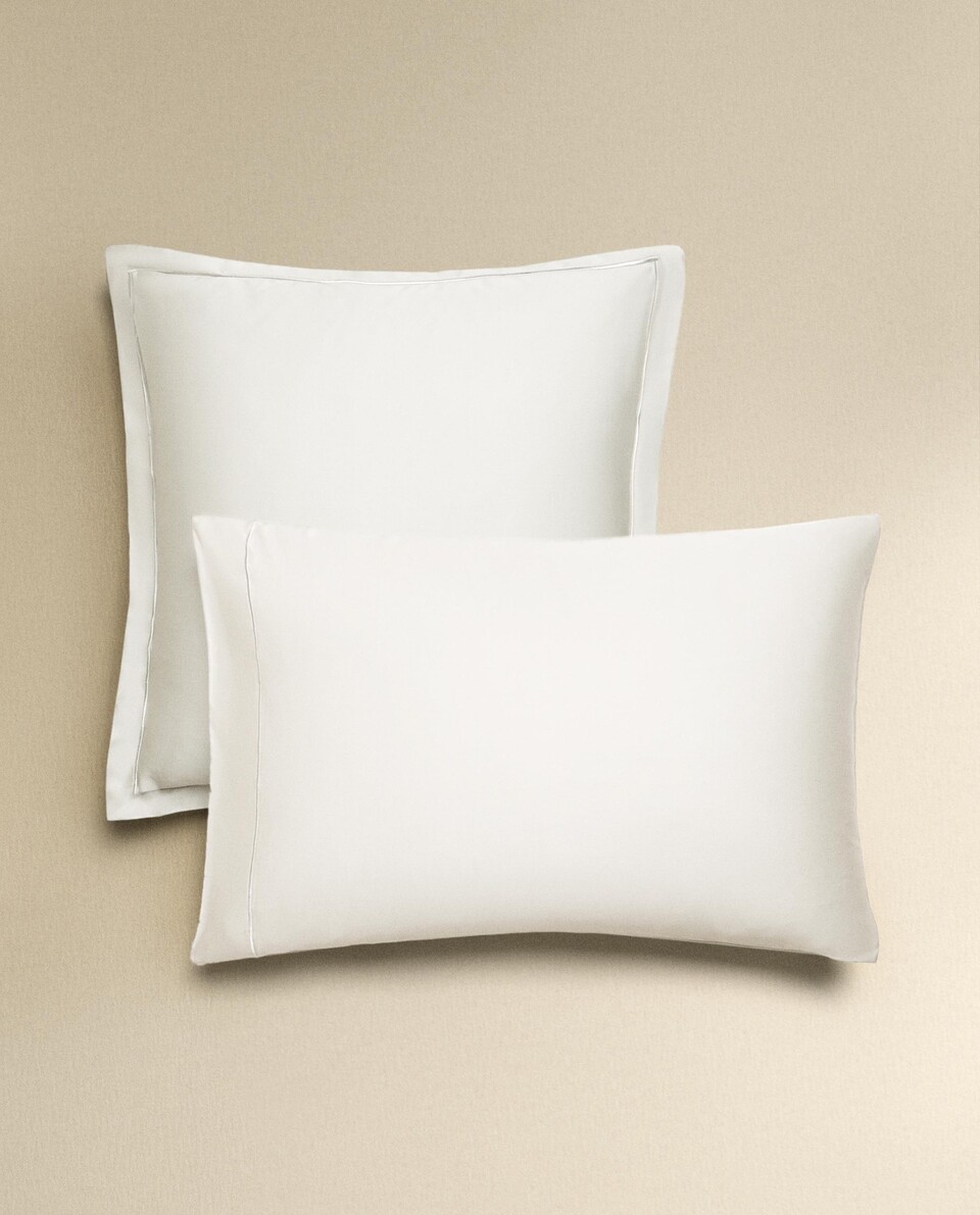 スカラップエッジ サテン ピローケース（300スレッド） | Zara Home