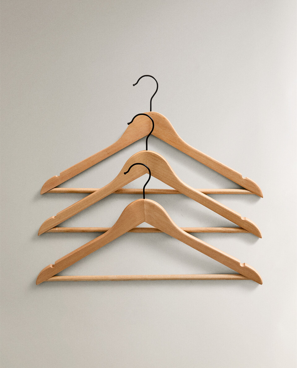 whatwewant ウッドハンガー ラッカーウッド ハンガー x 3 | Zara Home 日本/Japan