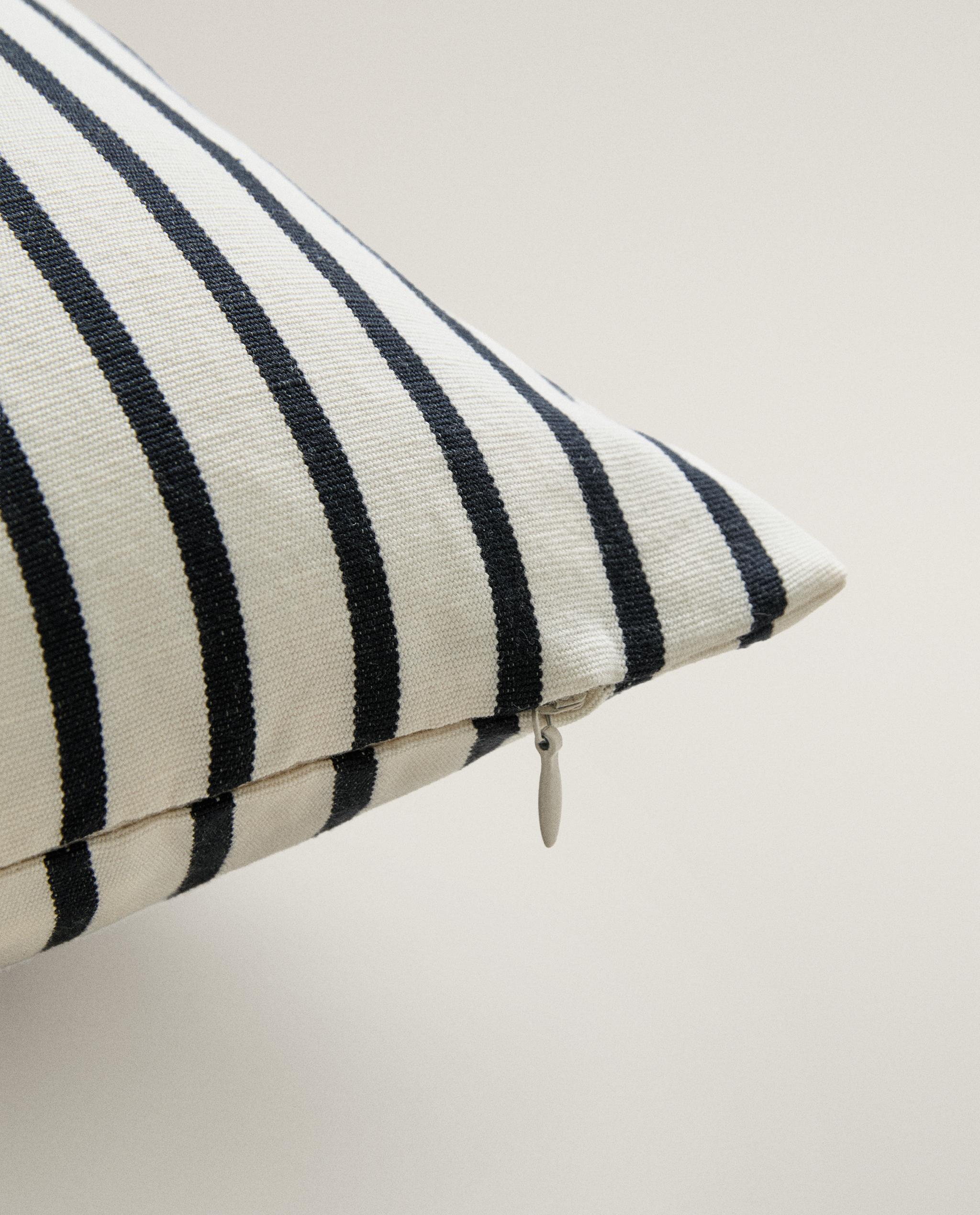 STRIPED CUSHION COVER, DUVET COVER AND THROW product thumbnail 4