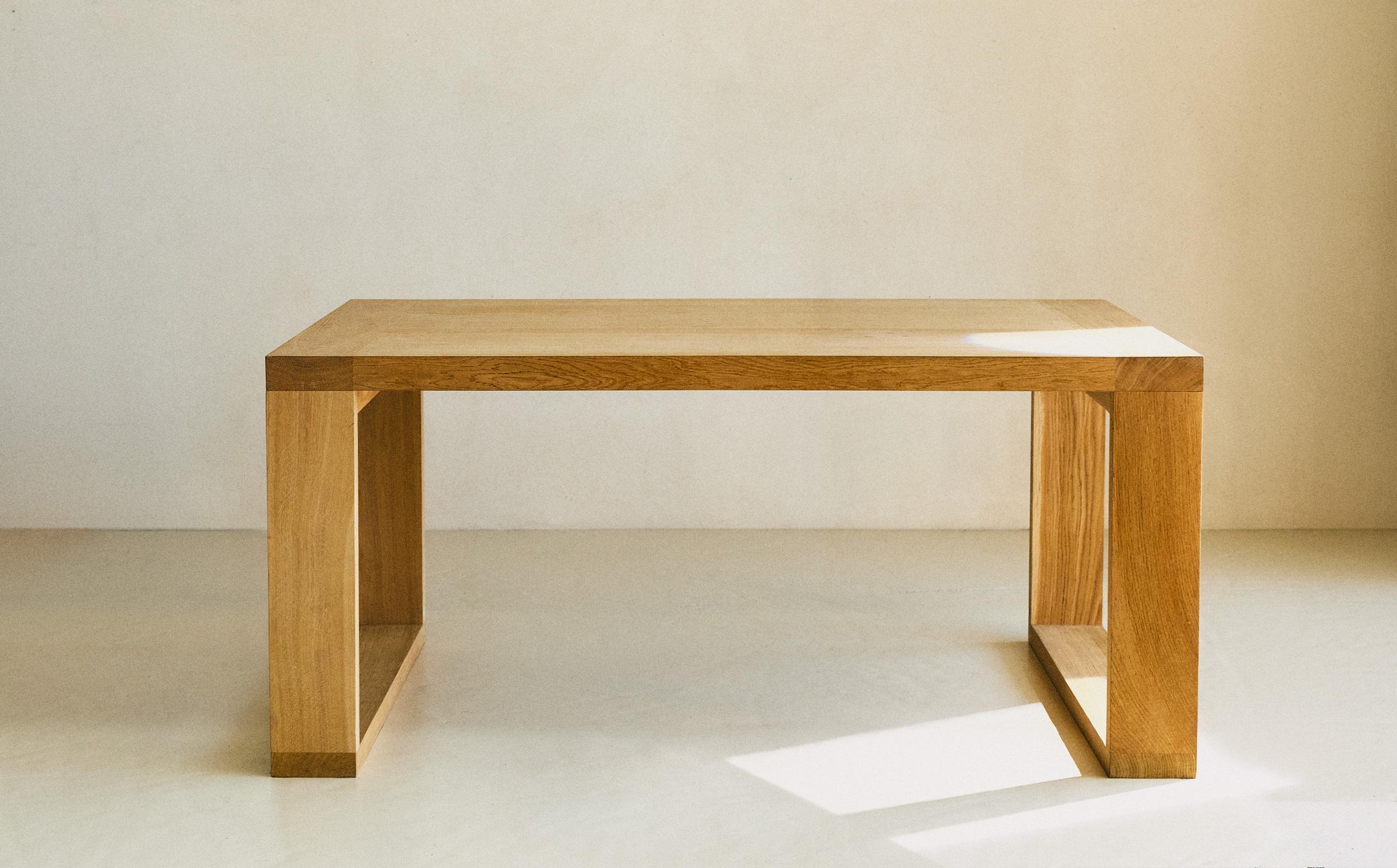 TABLE 01