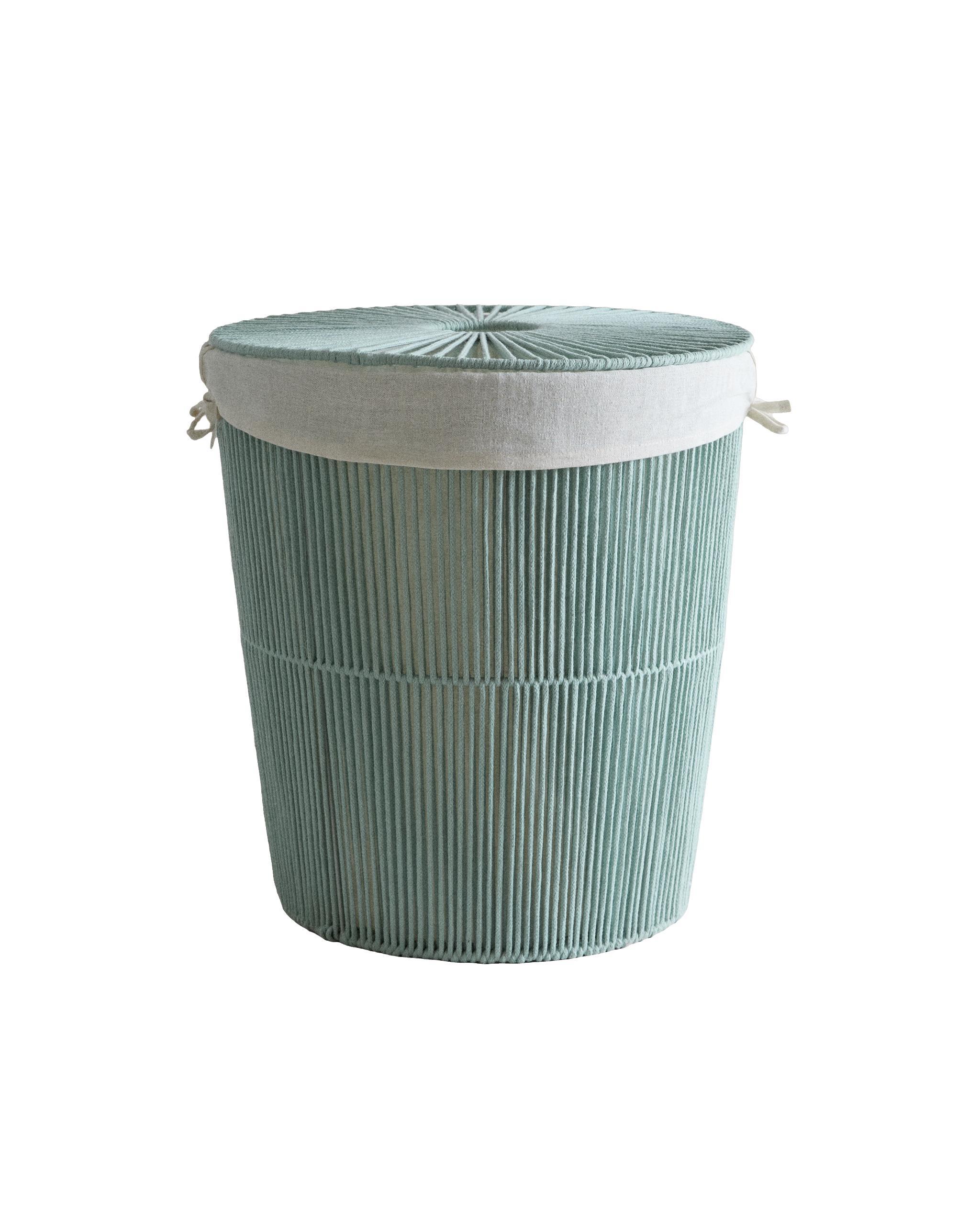 LAUNDRY BASKET WITH COTTON LINING AND LID product thumbnail 4