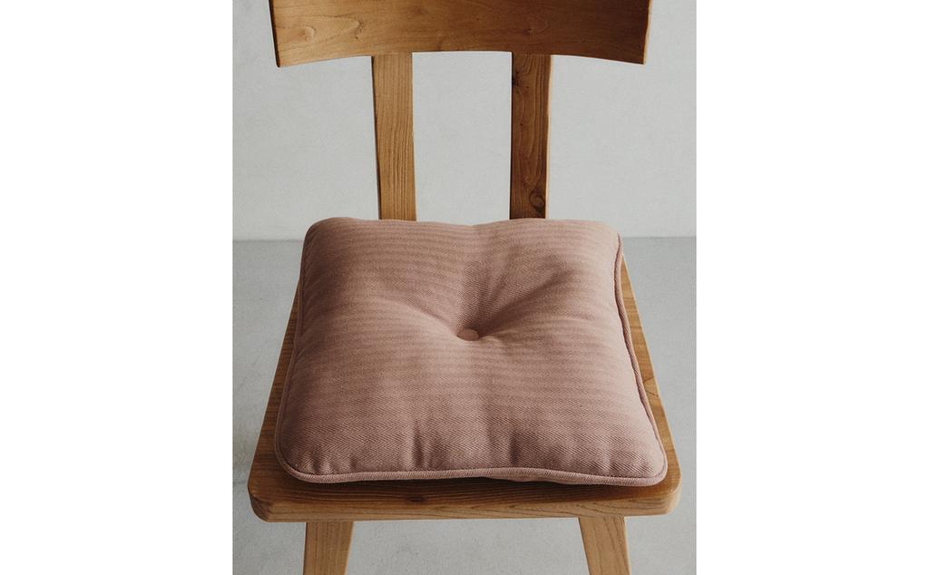 COUSSIN D'ASSISE EN COTON STRUCTURE COUSSIN D'ASSISE EN COTON STRUCTURE