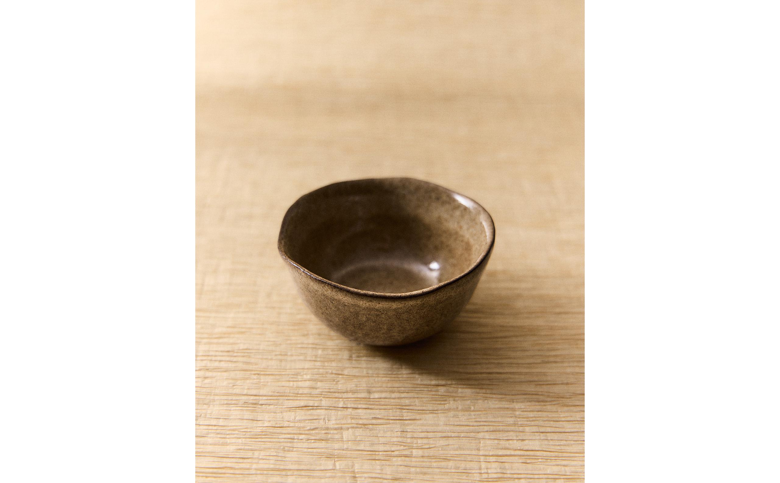 EARTHENWARE SNACK BOWL