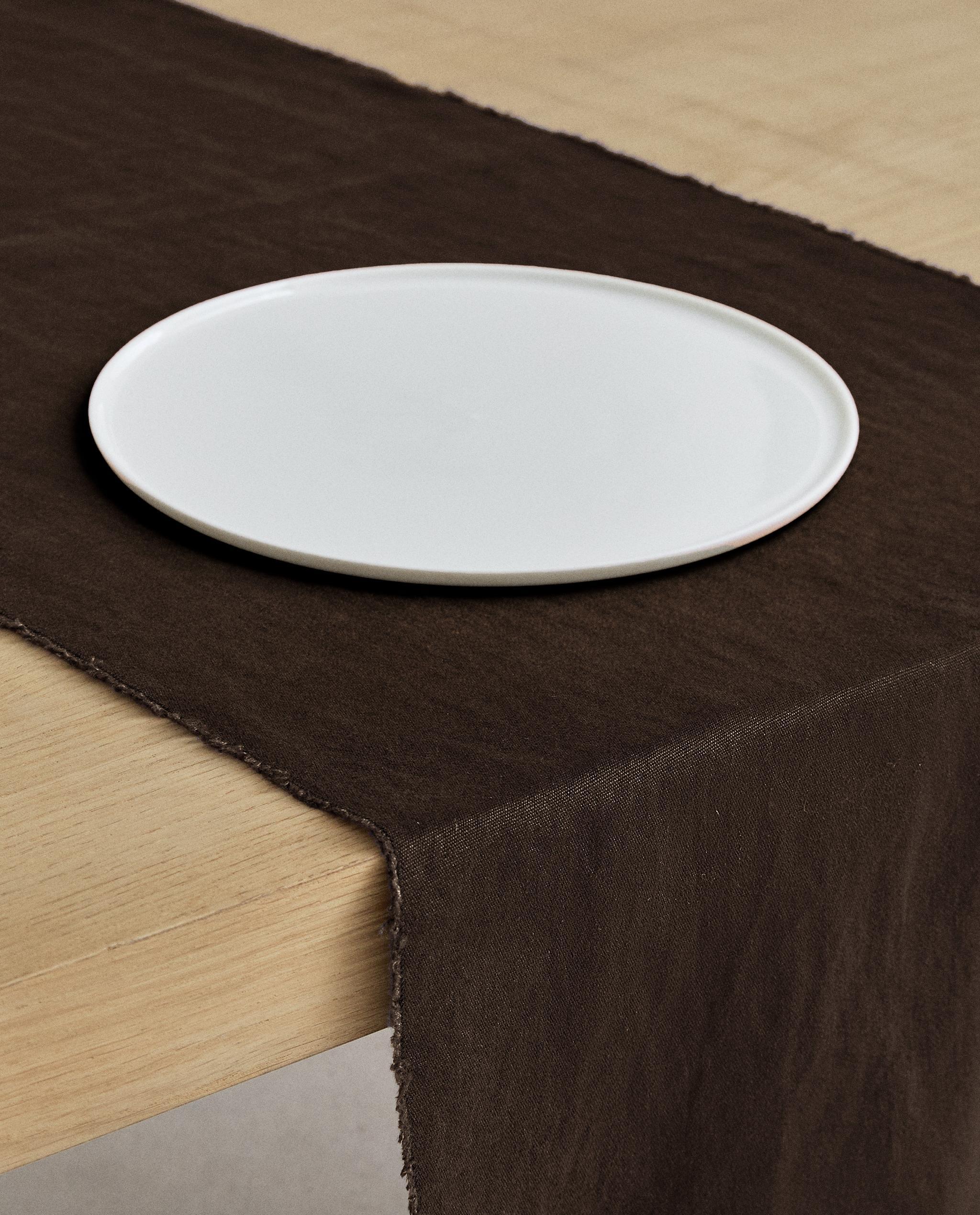 TABLE RUNNER 01 product thumbnail 15