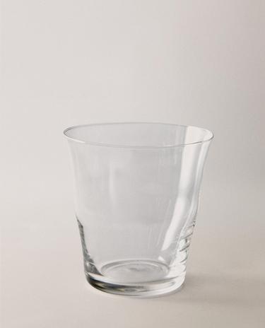 แก้วน้ำใบเล็ก