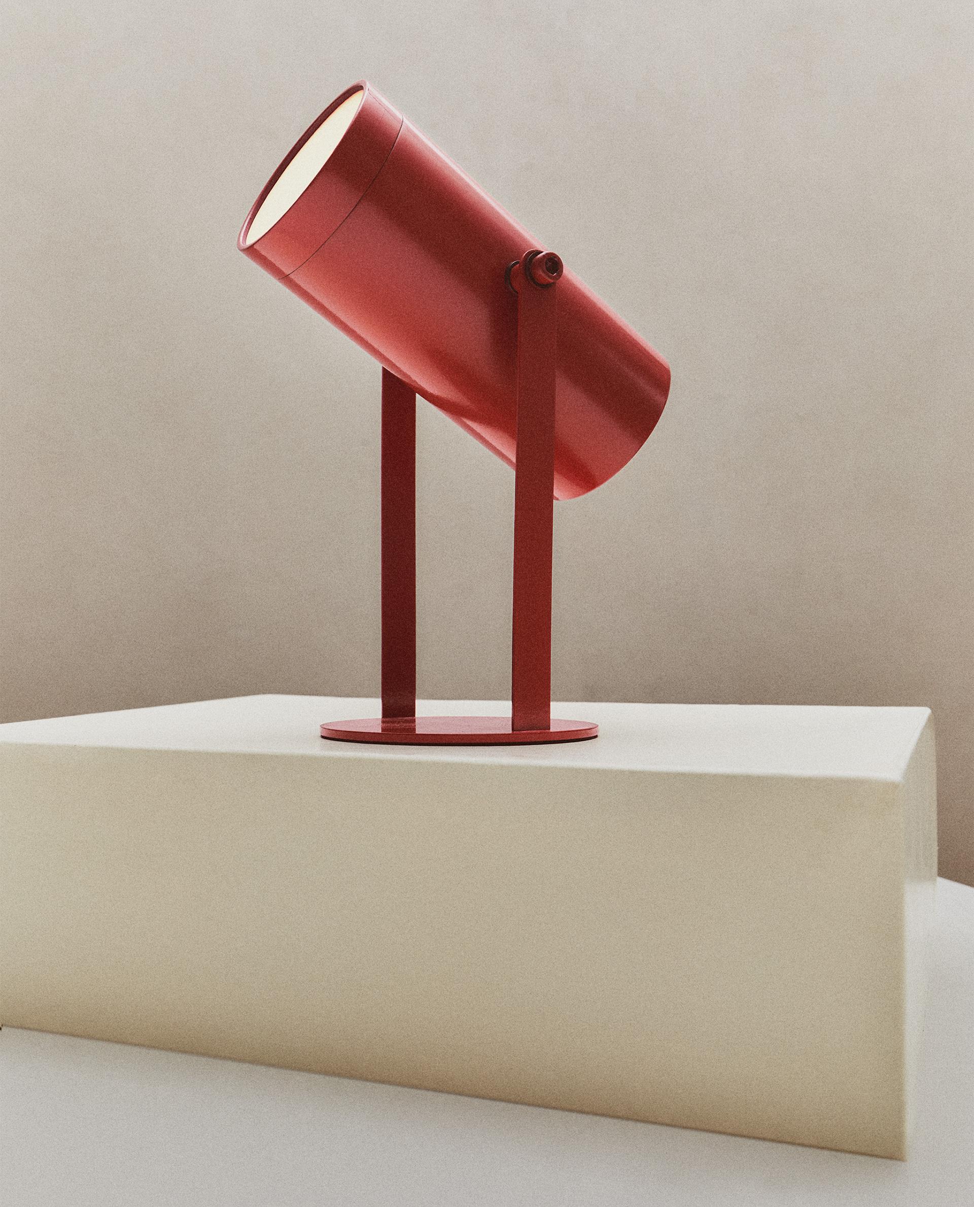 LAMP | USB RECHARGEABLE TABLE SPOTLIGHT | Zara Home United