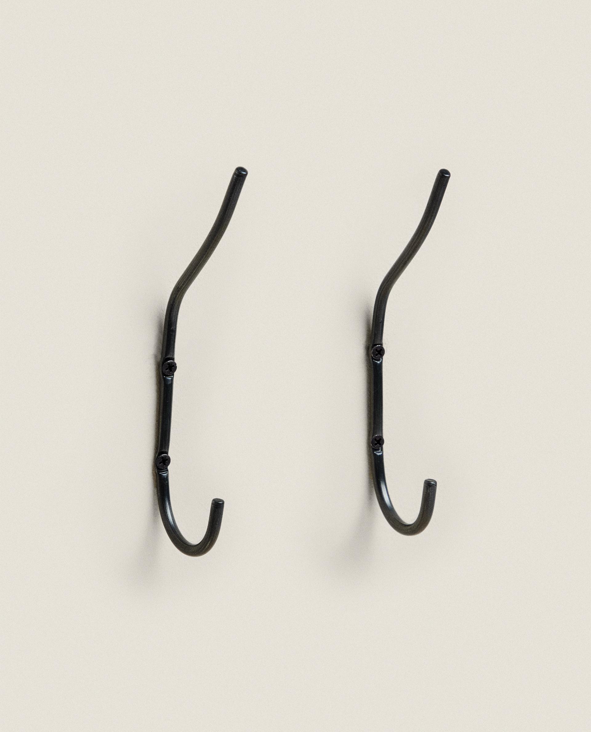 PACK OF LARGE DARK METAL HOOKS (PACK OF 2) product thumbnail 6