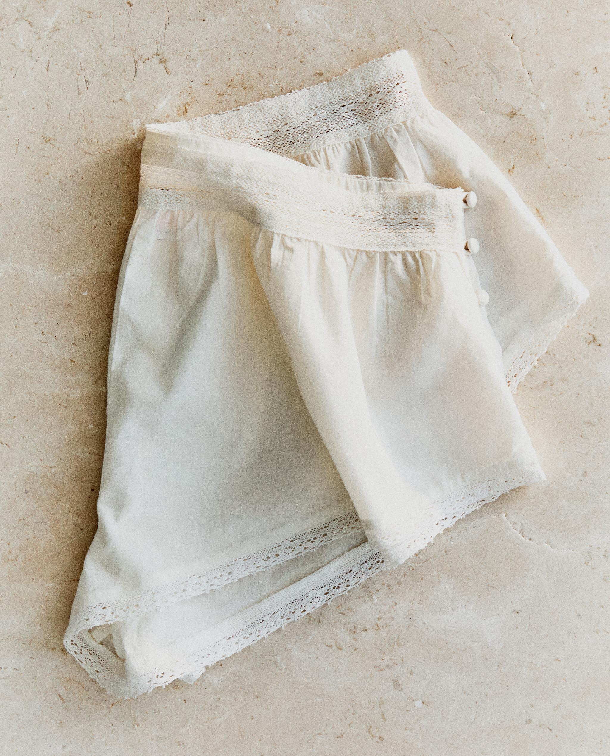 LACE CULOTTE SHORTS product thumbnail 9