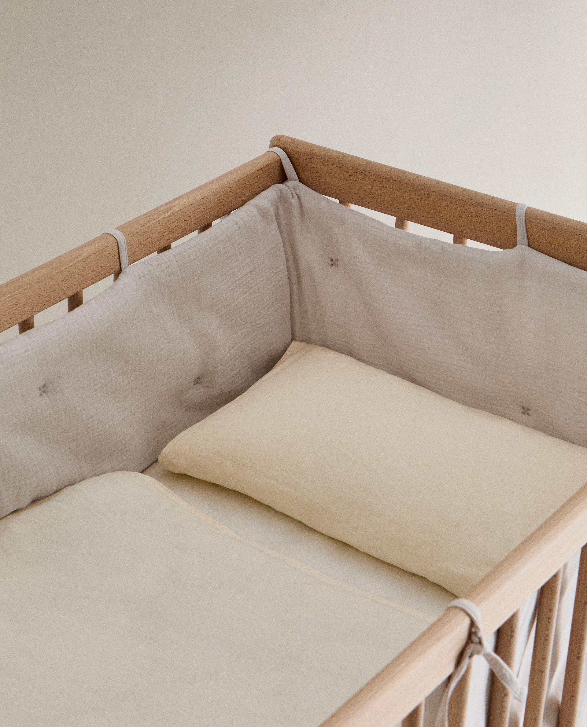 CHICHONERA INFANTIL GASA Zara Home Perú