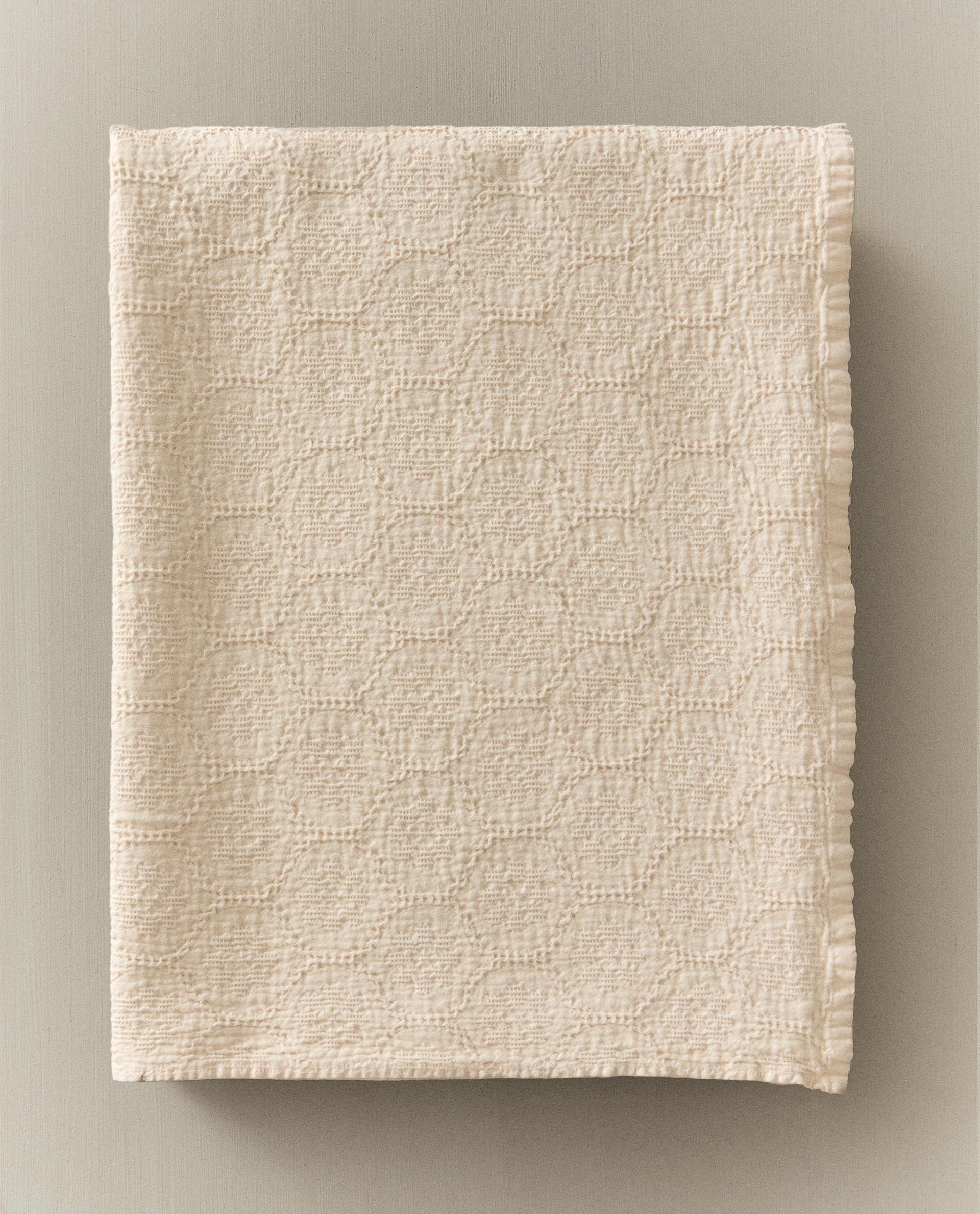 MINI FLORAL WAFFLE HAND TOWEL - Sand