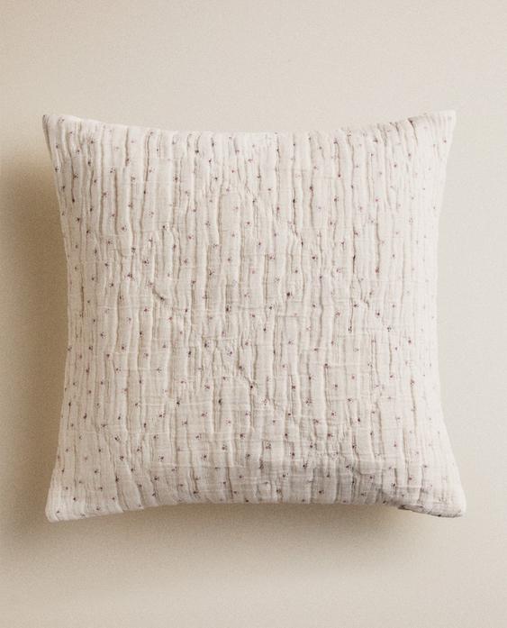 ДИТЯЧИЙ ШИФОНОВИЙ ЧОХОЛ ДЛЯ ДЕКОРАТИВНОЇ ПОДУШКИ З КВІТКОВИМ ПРИНТОМ ДИТЯЧИЙ ШИФОНОВИЙ ЧОХОЛ ДЛЯ ДЕКОРАТИВНОЇ ПОДУШКИ З КВІТКОВИМ ПРИНТОМ