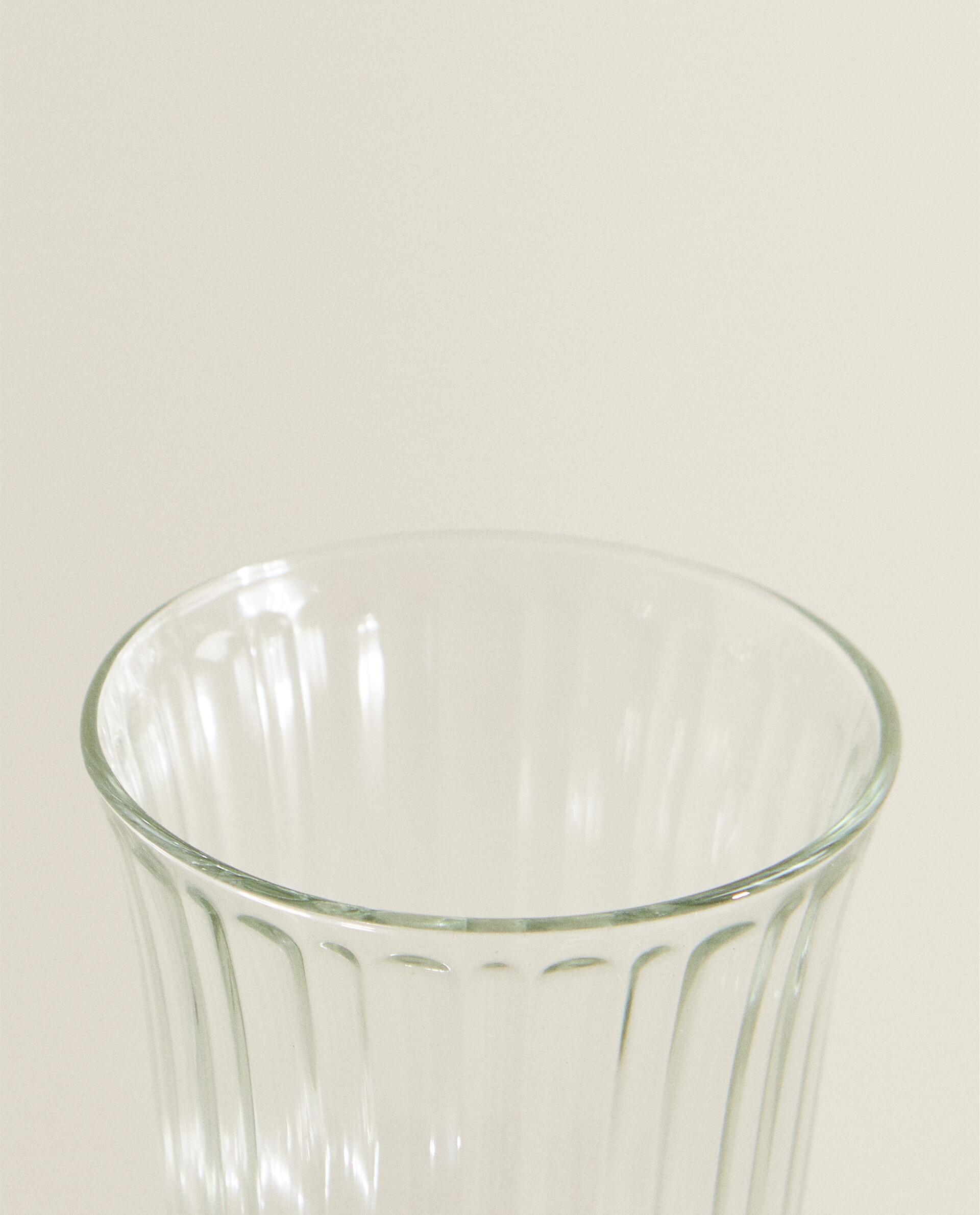 TUMBLER SET WITH RAISED DESIGN AND COLOURED BASE product thumbnail 17