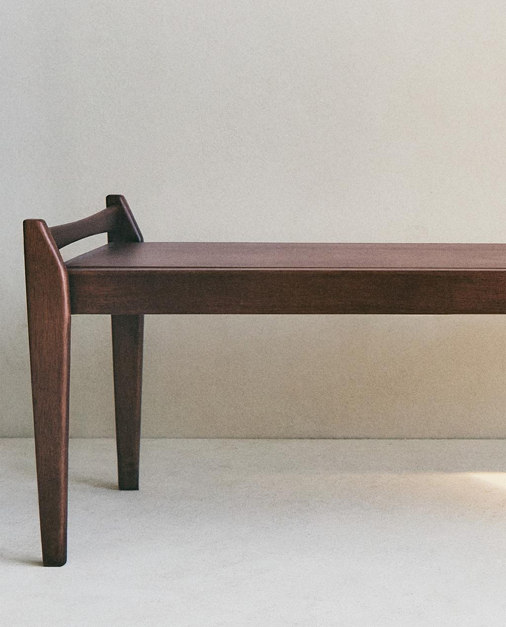 LÅNG TRÄBÄNK LÅNG TRÄBÄNK