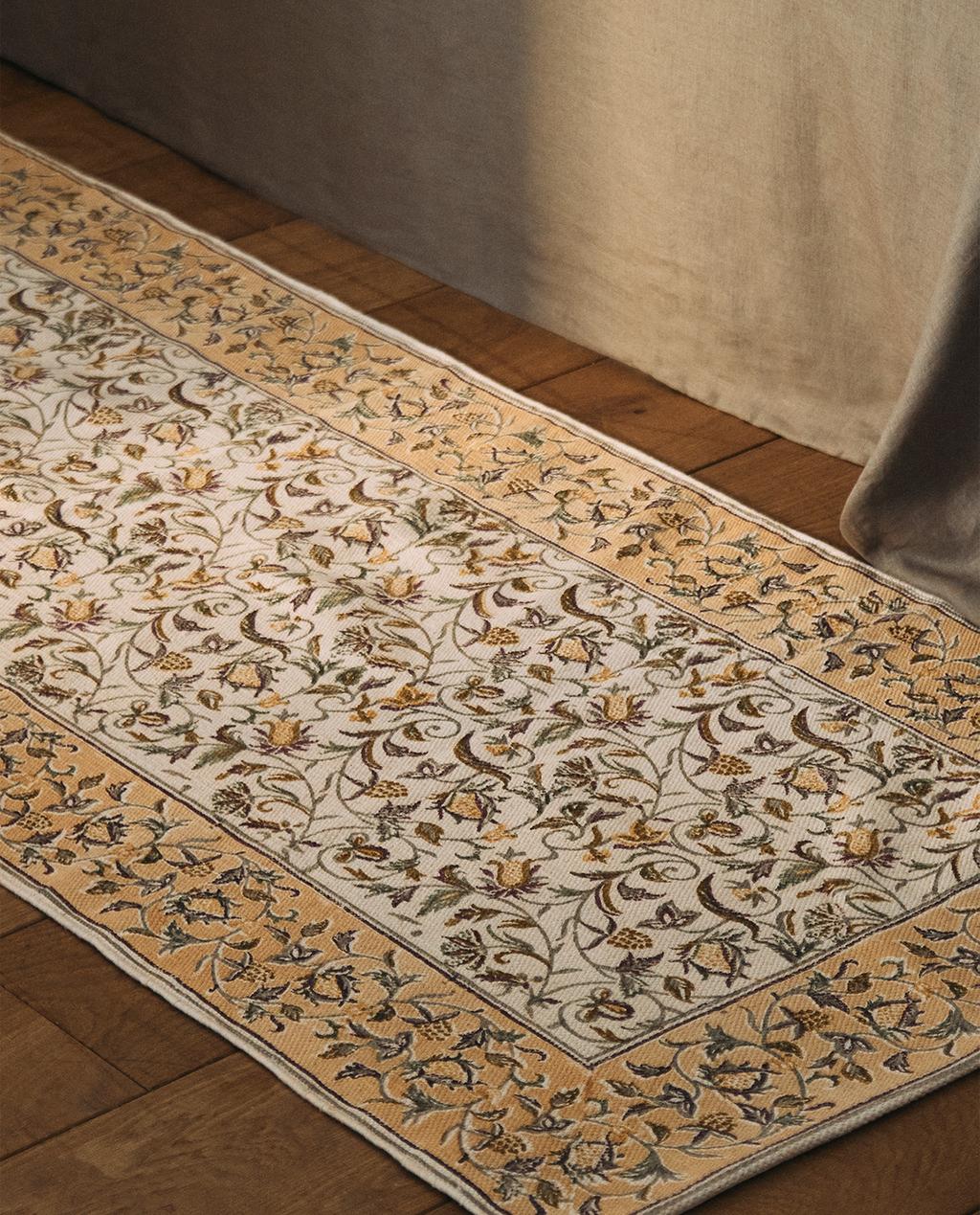 TAPIS DE COULOIR FLORAL CHAUD