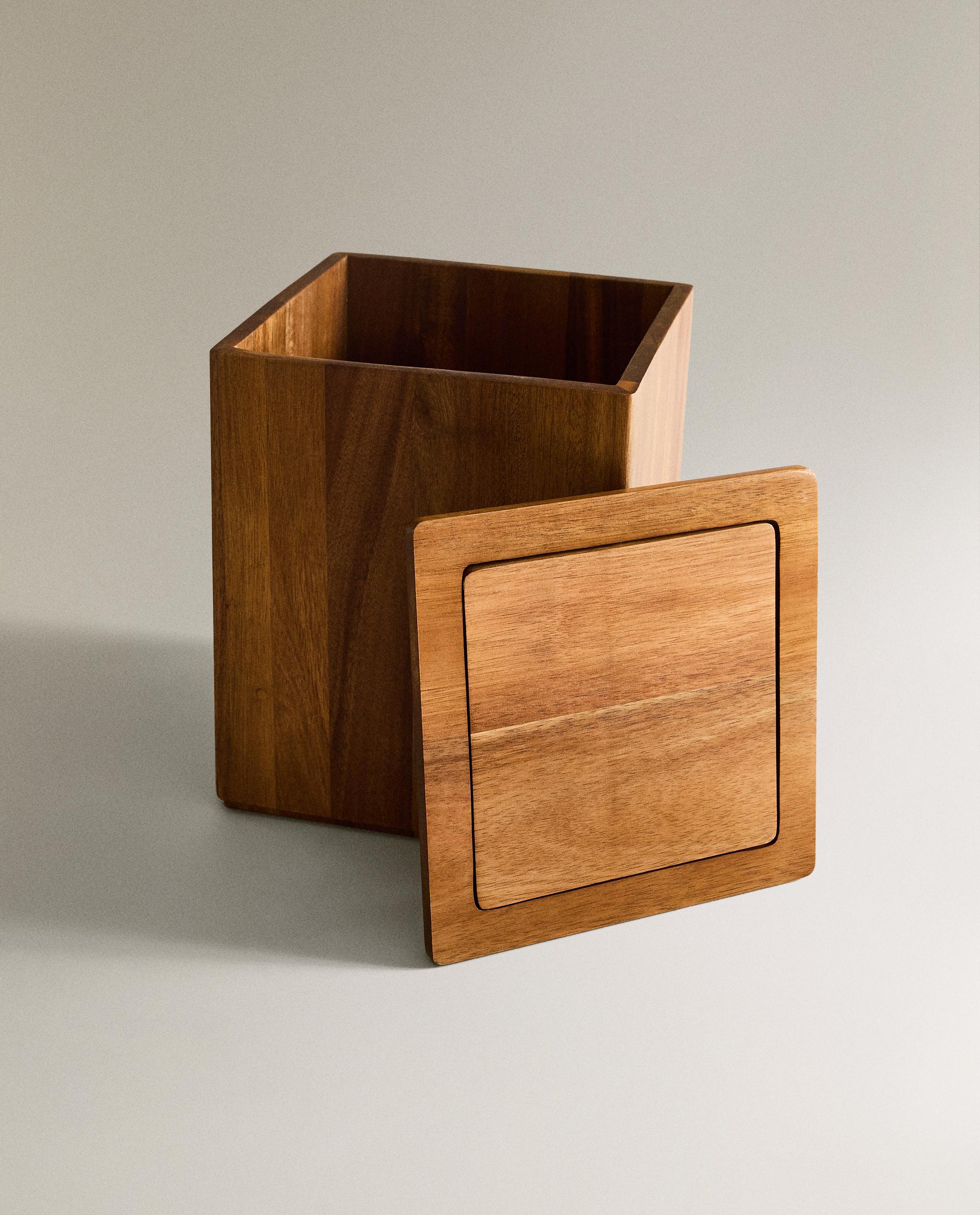 SQUARE WOODEN BATHROOM BIN