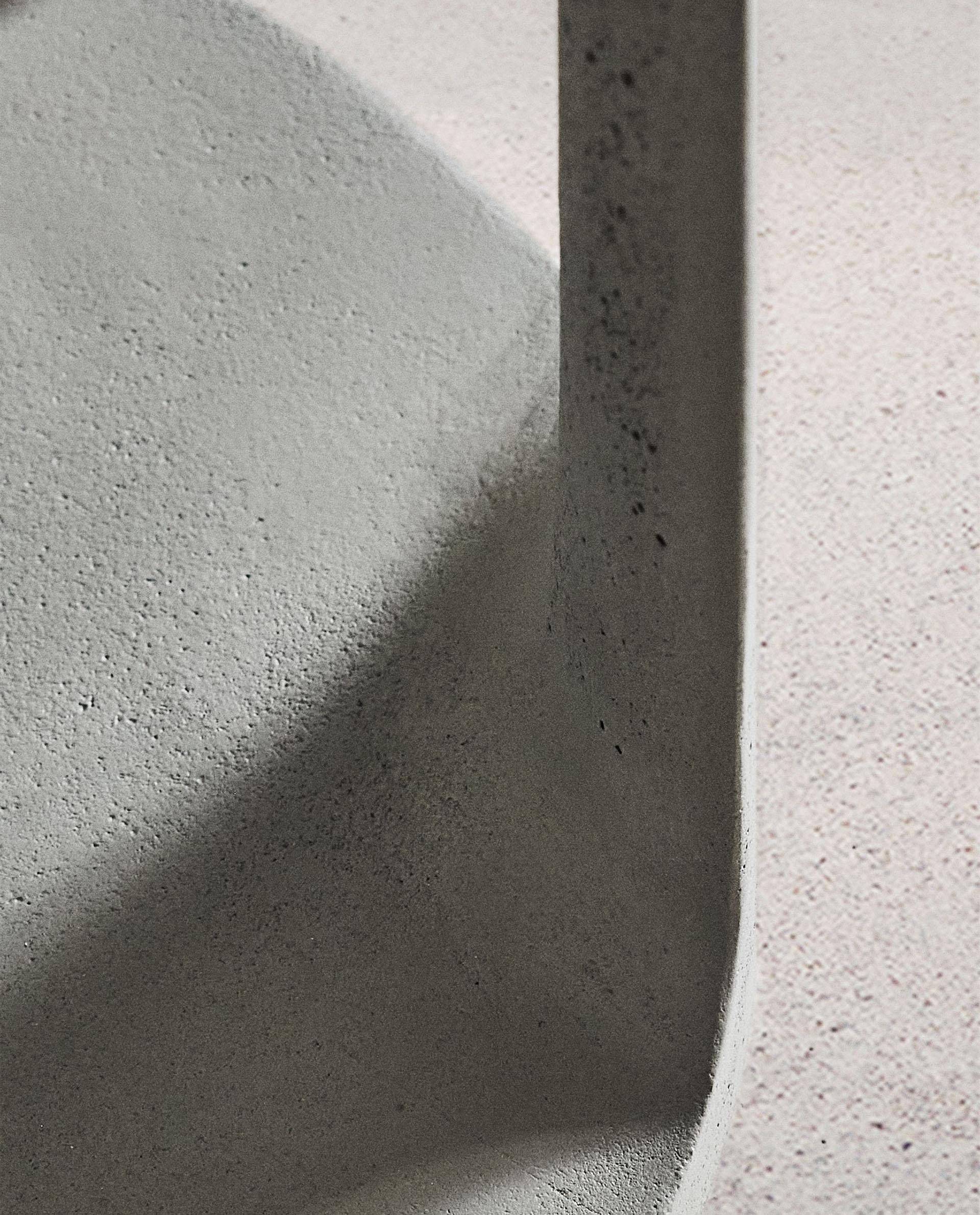ZARAHOME セメントフィニッシュ　サイドテーブル サイドテーブル | Zara Home 日本/Japan