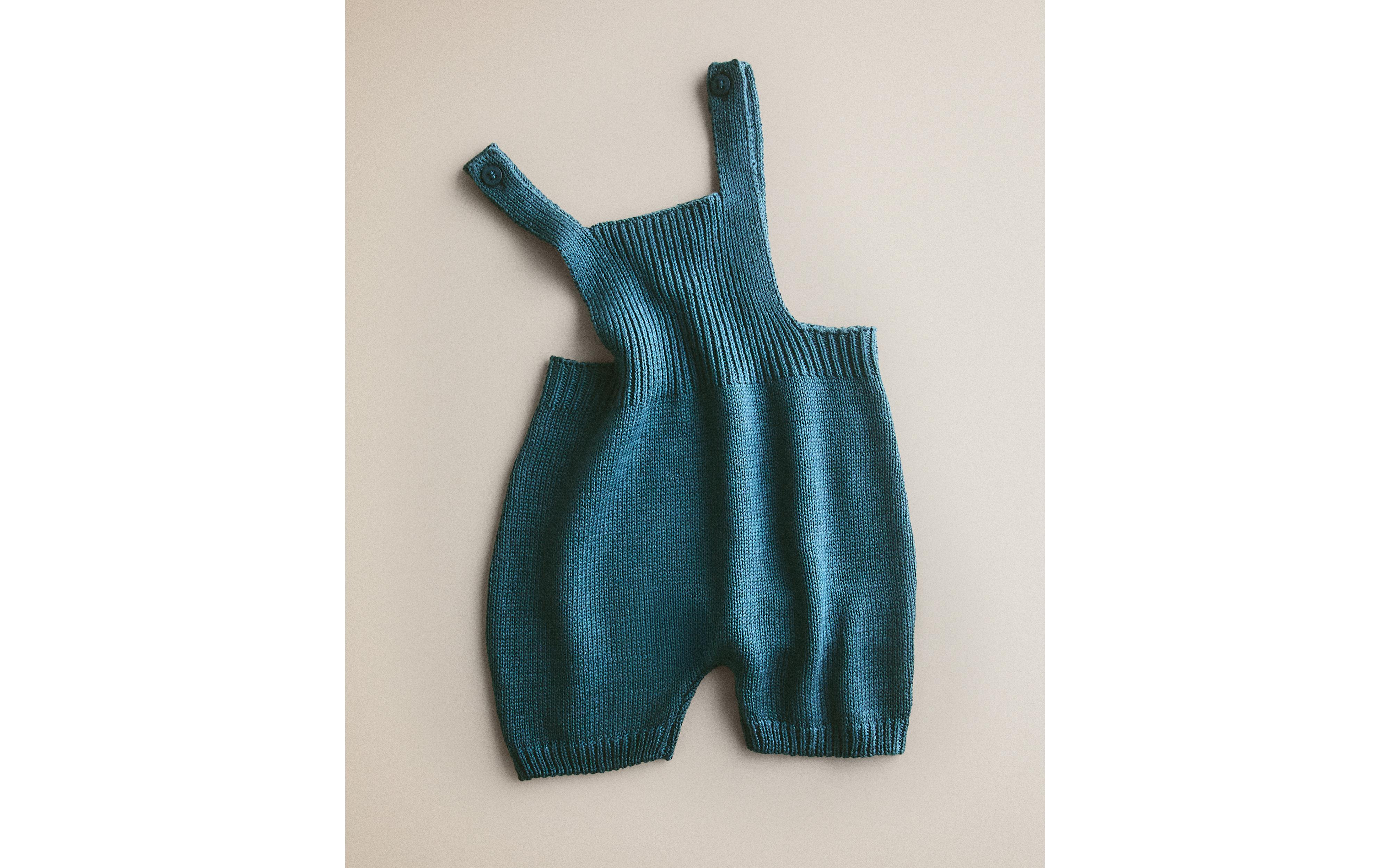 BABY BONNET AND DUNGAREES product thumbnail 8