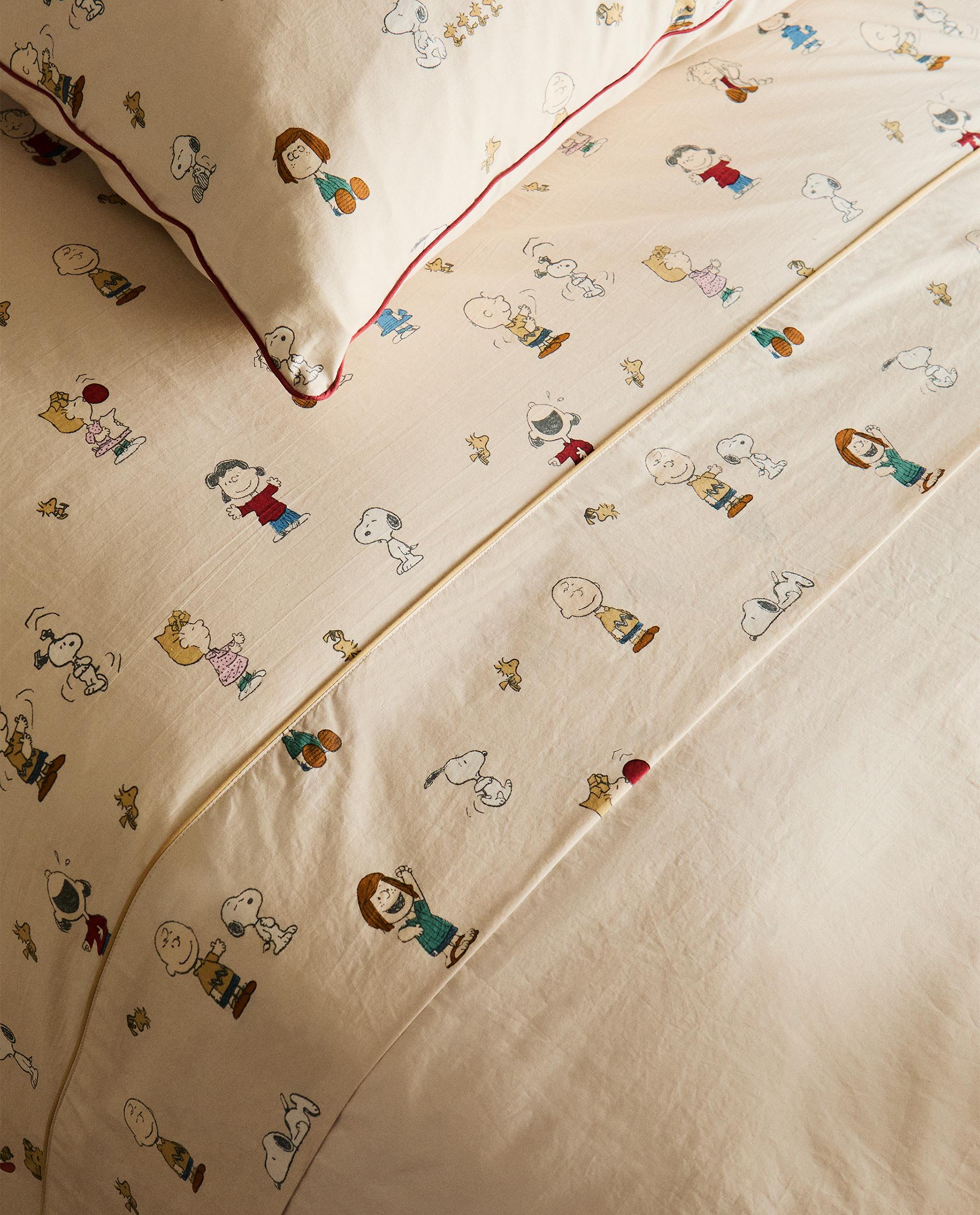 CHILDREN'S PEANUTS™ FLAT SHEET