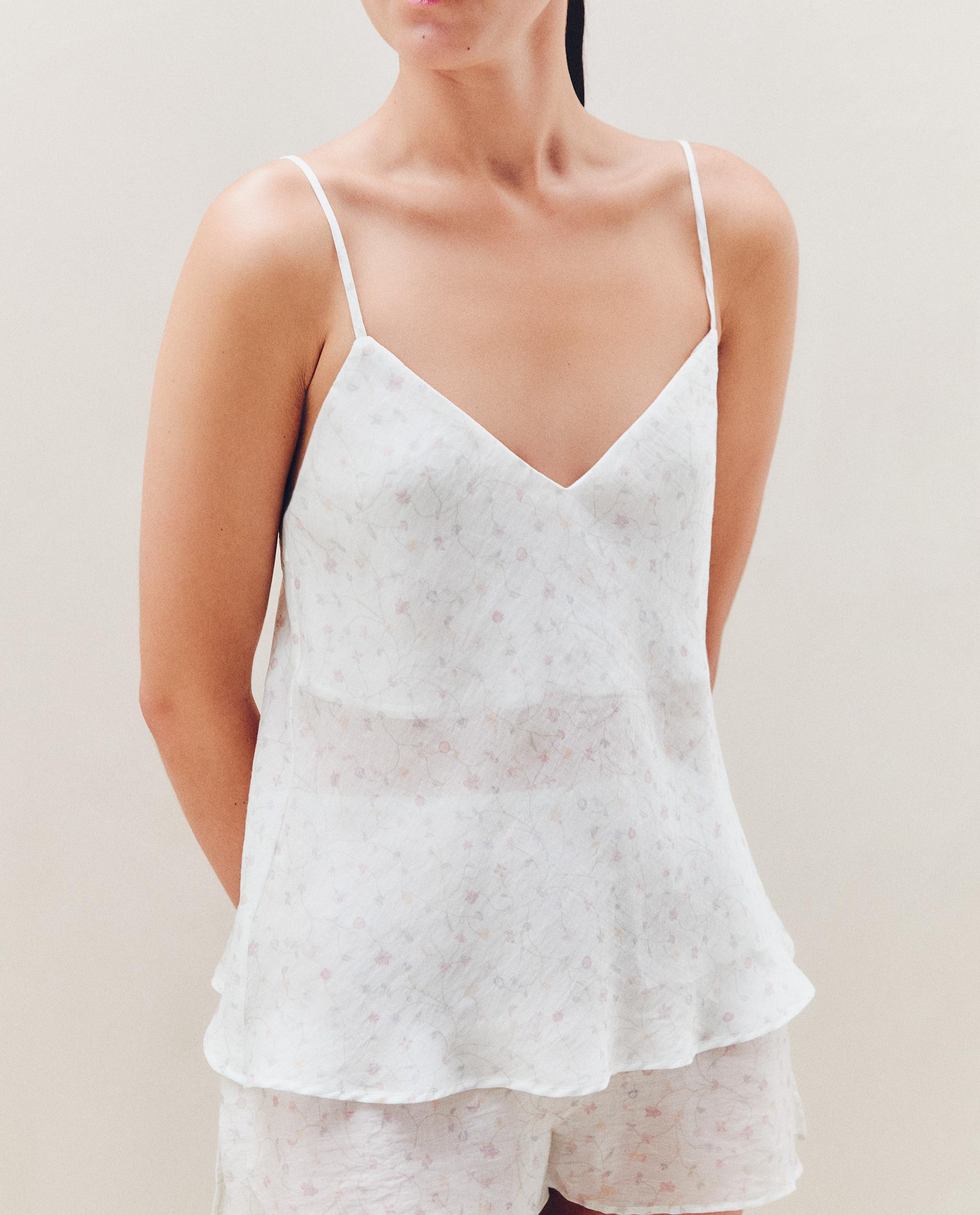 STRAPPY FLORAL TOP product thumbnail 2