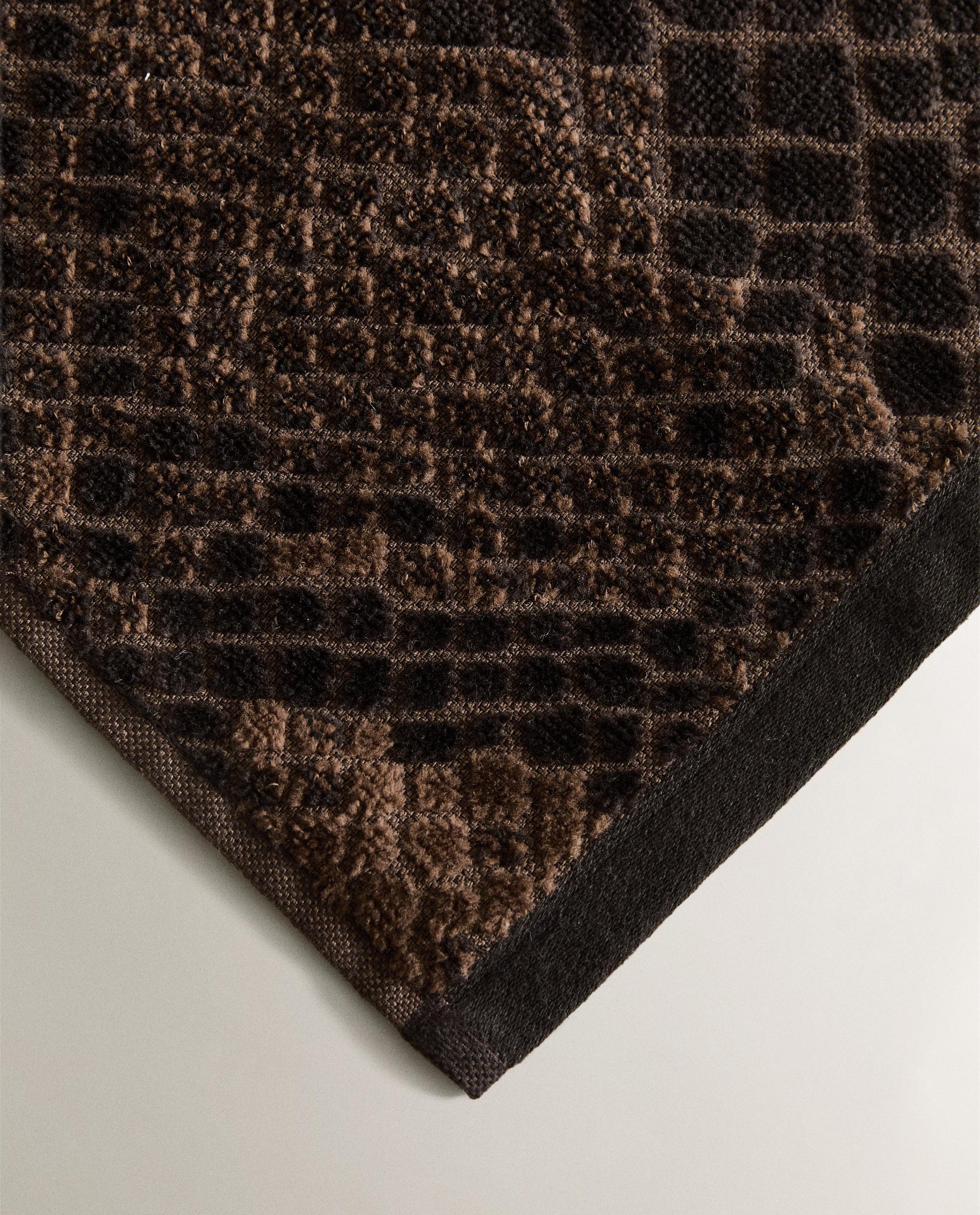 PACK OF ANIMAL PRINT VELOUR HAND TOWELS (PACK OF 3) product thumbnail 2