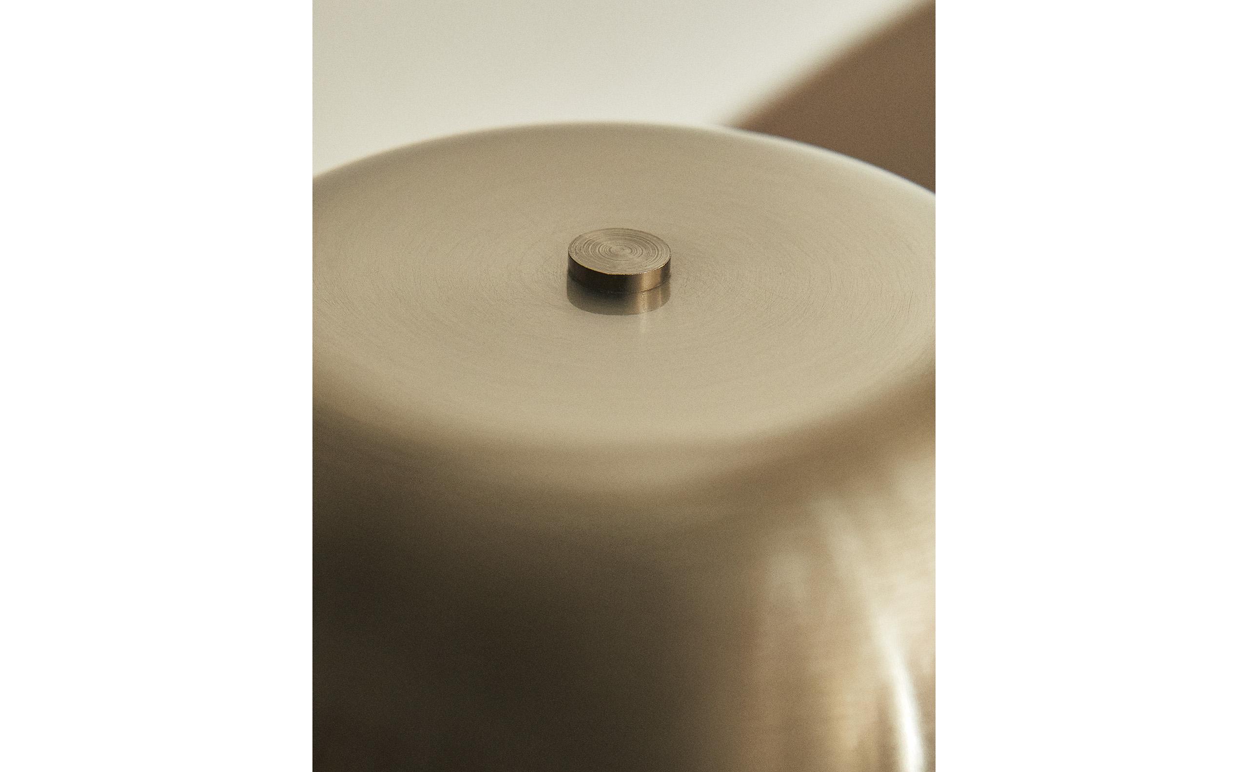 MONOCHROME CORDLESS TABLE LAMP product thumbnail 13