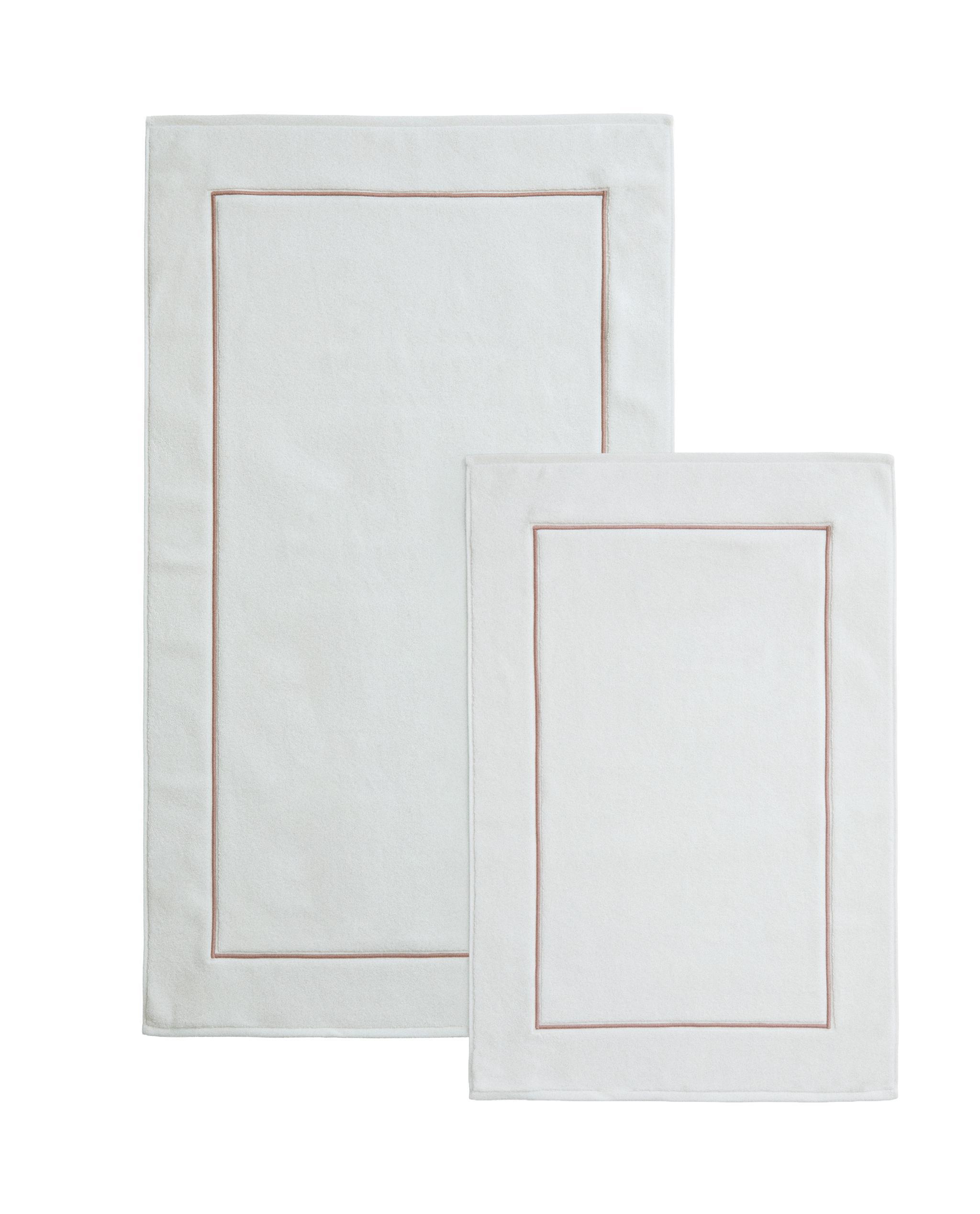 EMBROIDERED SCALLOPED BATH MAT product thumbnail 4