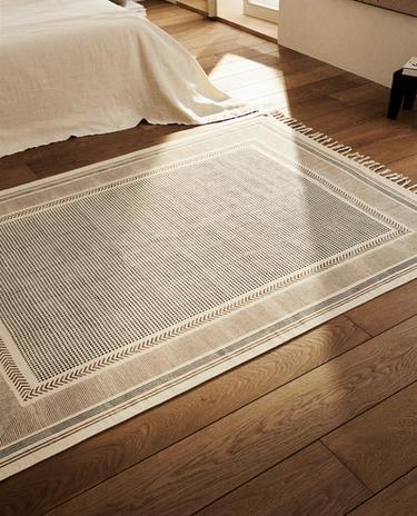 RECTANGULAR BLOCK PRINT COTTON AREA RUG WITH FRINGING