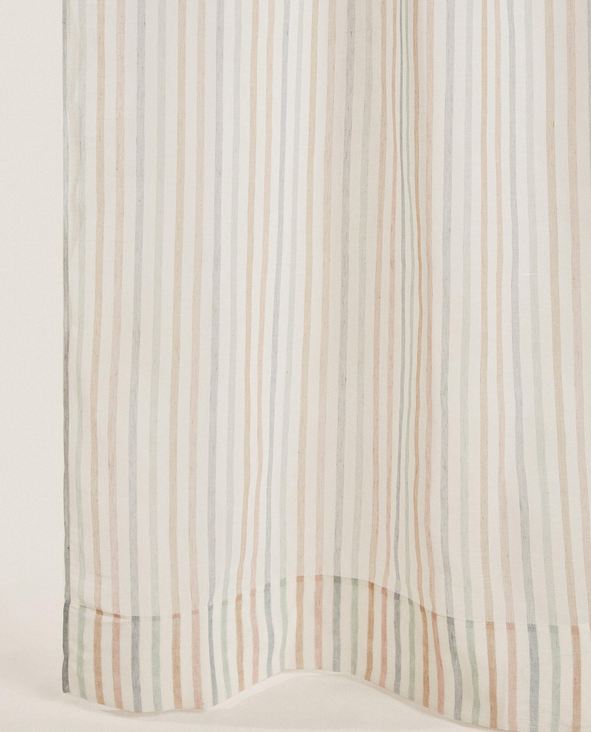 LOW OPACITY MULTICOLOURED STRIPED CURTAIN product thumbnail 4