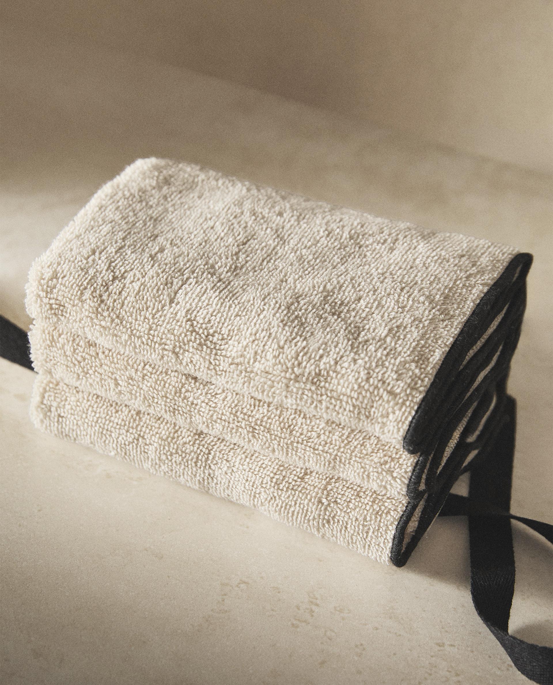 ZARA  タオルセット PACK OF COTTON OVERLOCK HAND TOWELS (PACK OF 3) | Zara Home United